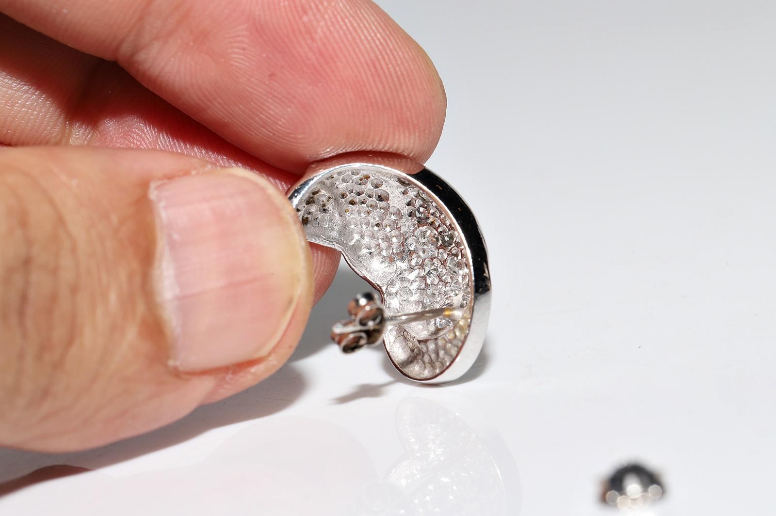 Vintage Circa 1900er Jahre 14k Gold Natürlicher Diamant Dekorierter hübscher Ohrring im Angebot 5