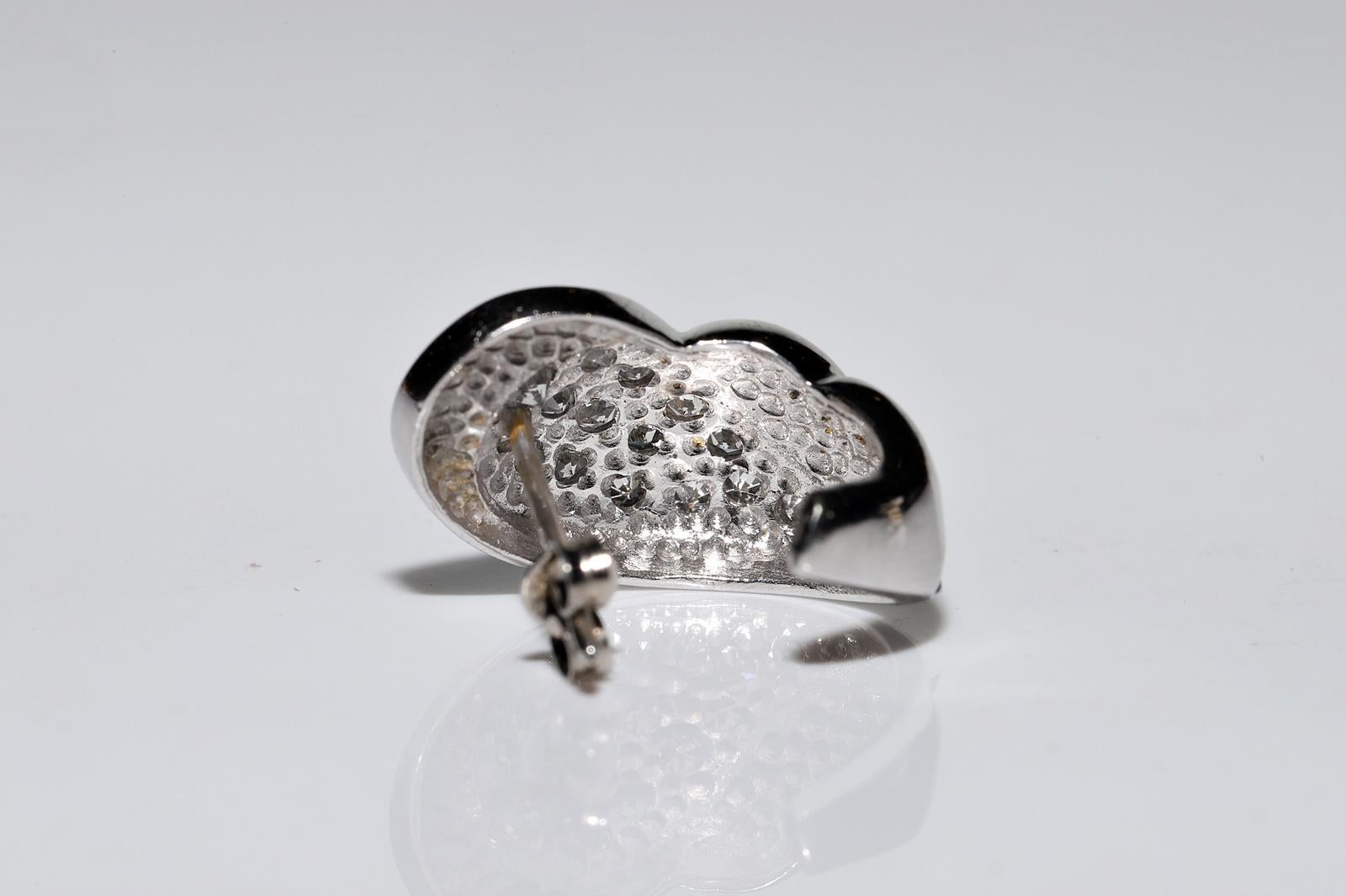 Vintage Circa 1900er Jahre 14k Gold Natürlicher Diamant Dekorierter hübscher Ohrring Damen im Angebot