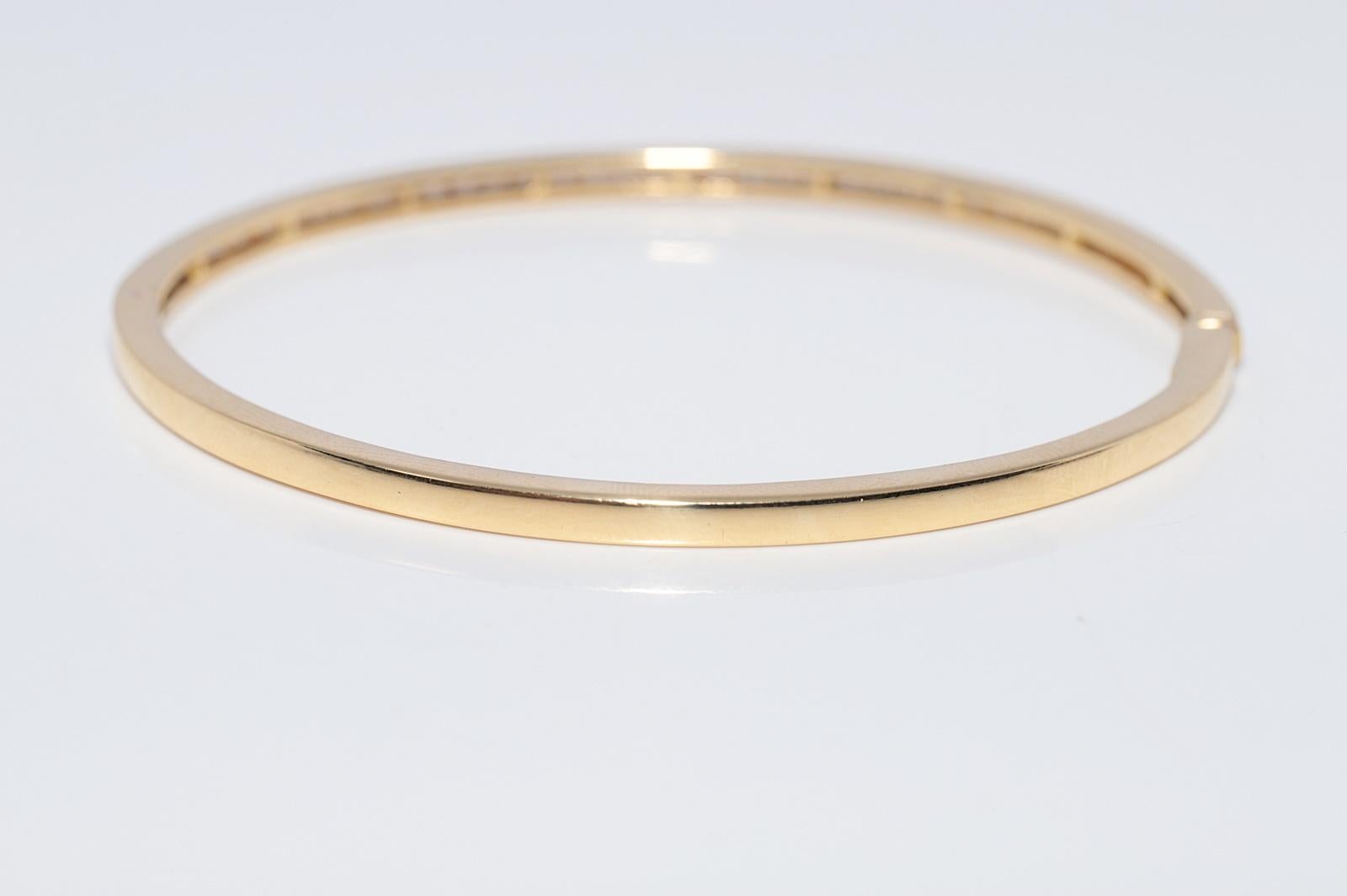 Vintage CIRCA 1900s 18k Gold natürlichen Prinzessinnenschliff Diamant Armreif Armband im Angebot 4