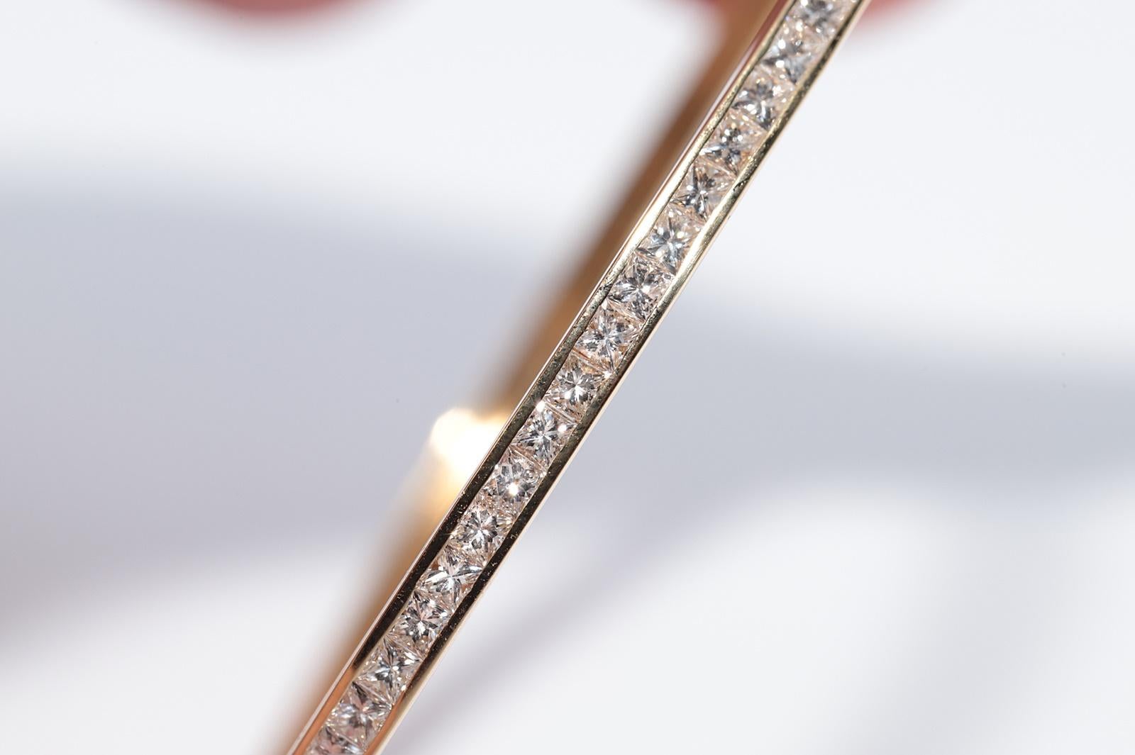 Vintage CIRCA 1900s 18k Gold natürlichen Prinzessinnenschliff Diamant Armreif Armband im Angebot 7