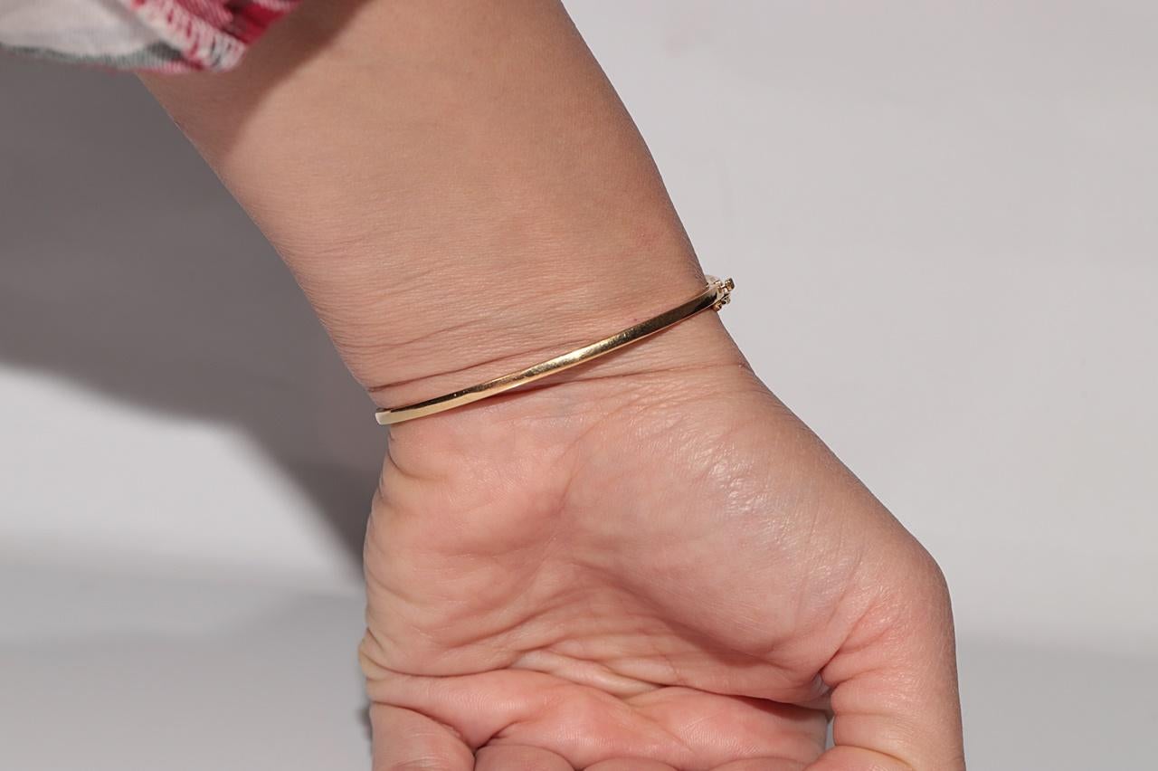 Vintage CIRCA 1900s 18k Gold natürlichen Prinzessinnenschliff Diamant Armreif Armband im Angebot 8