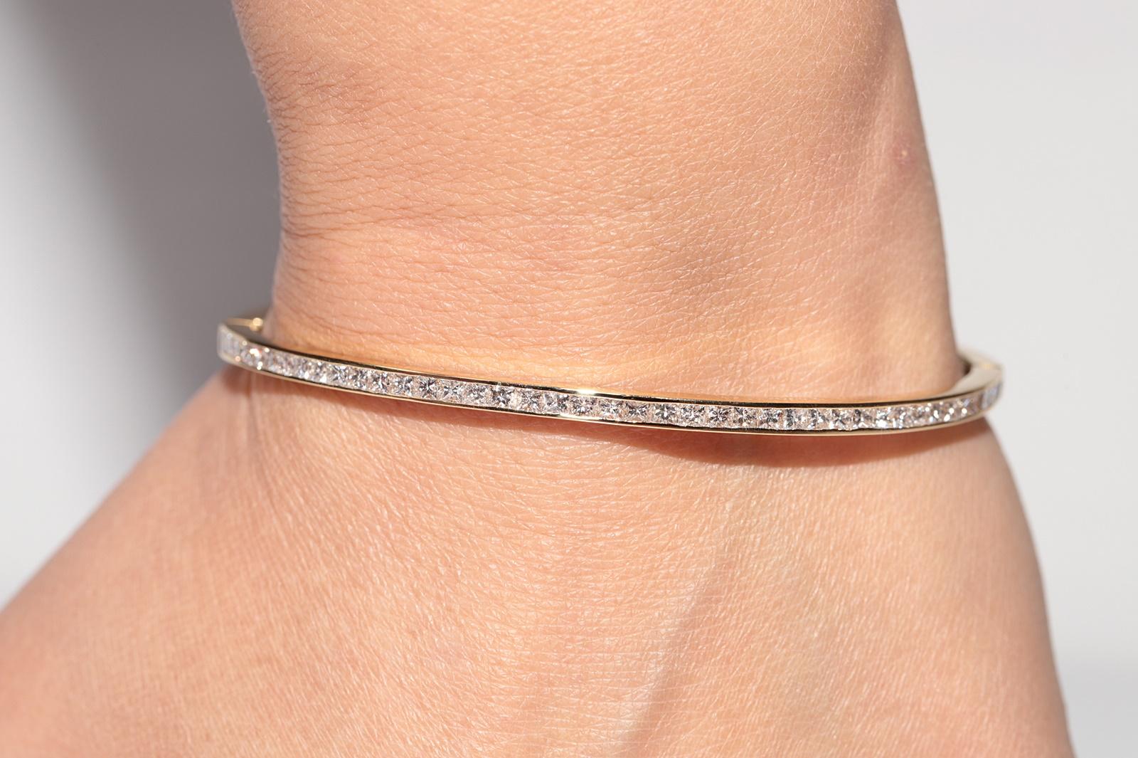 Vintage CIRCA 1900s 18k Gold natürlichen Prinzessinnenschliff Diamant Armreif Armband im Angebot