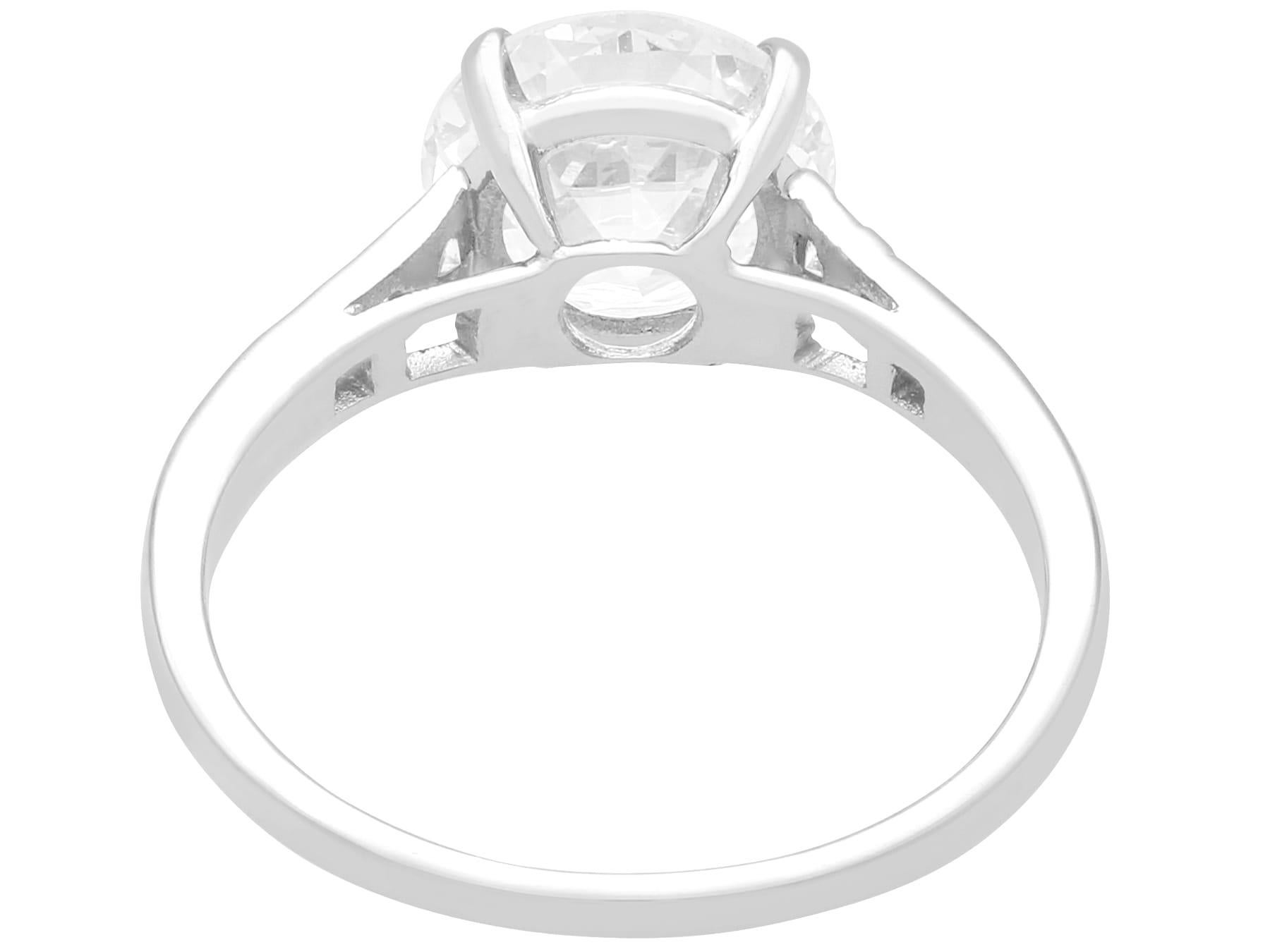 Women's or Men's Vintage circa 1920 and Contemporary 2.20ct Diamond and Platinum Solitaire Ring For Sale