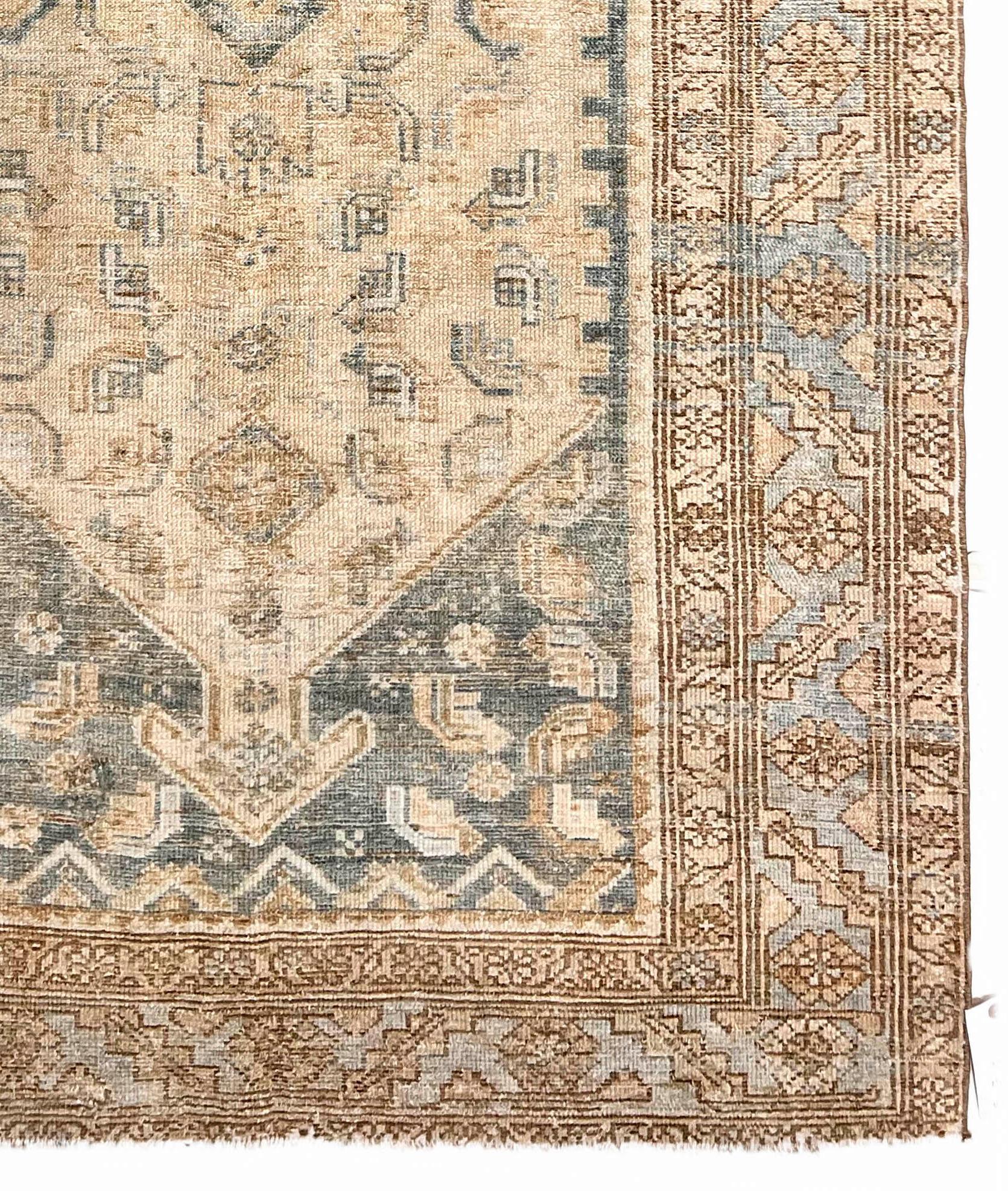 Vintage Circa 1930 Taupe Hell Distressed Malayer Handgeknüpfter Teppich 3'8 X 6'1 im Angebot 2