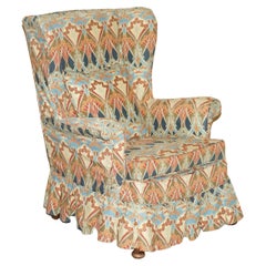 VINTAGE ARMCHAIR ENGLISH OAK ARMCHAIR WiTH LIBERTY'S LONDON IANTHE FABRIC (années 1930)