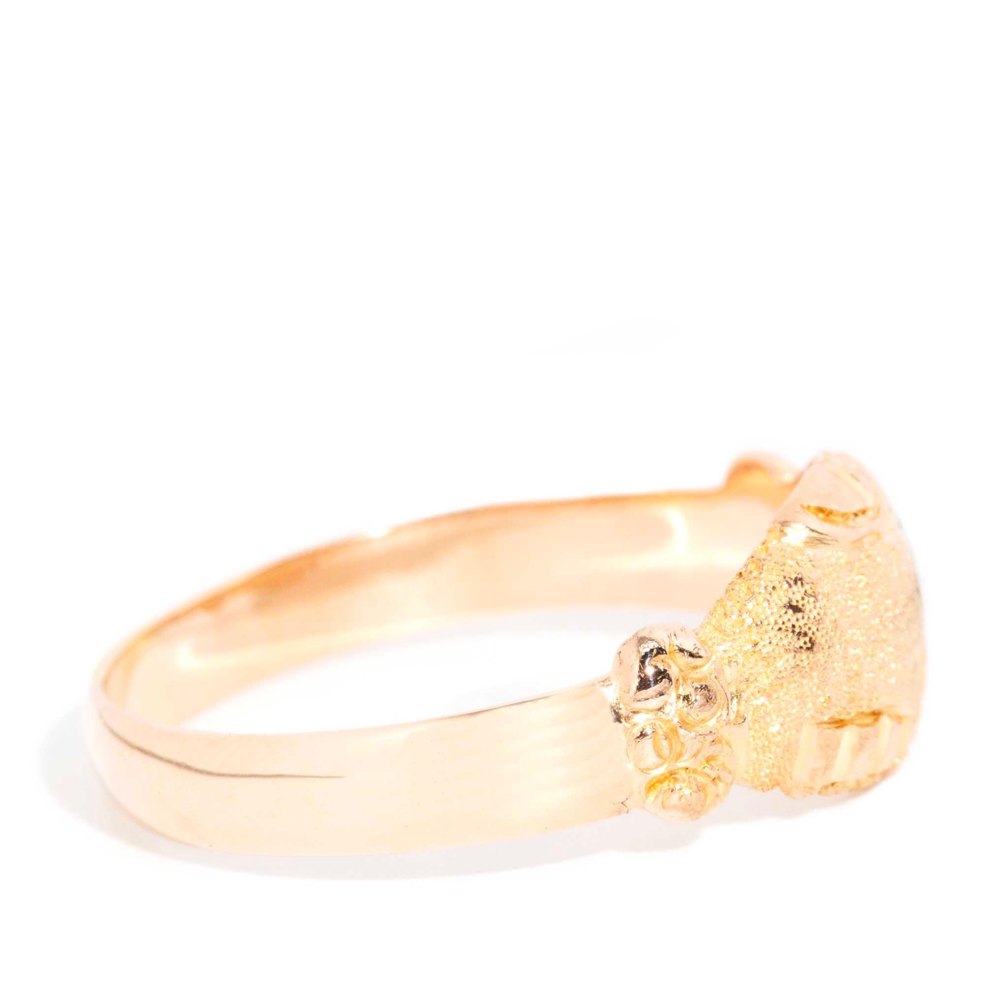 Vintage Circa 1930s Textured Fede Loyalty Ring 15 Carat Yellow Gold For Sale 1