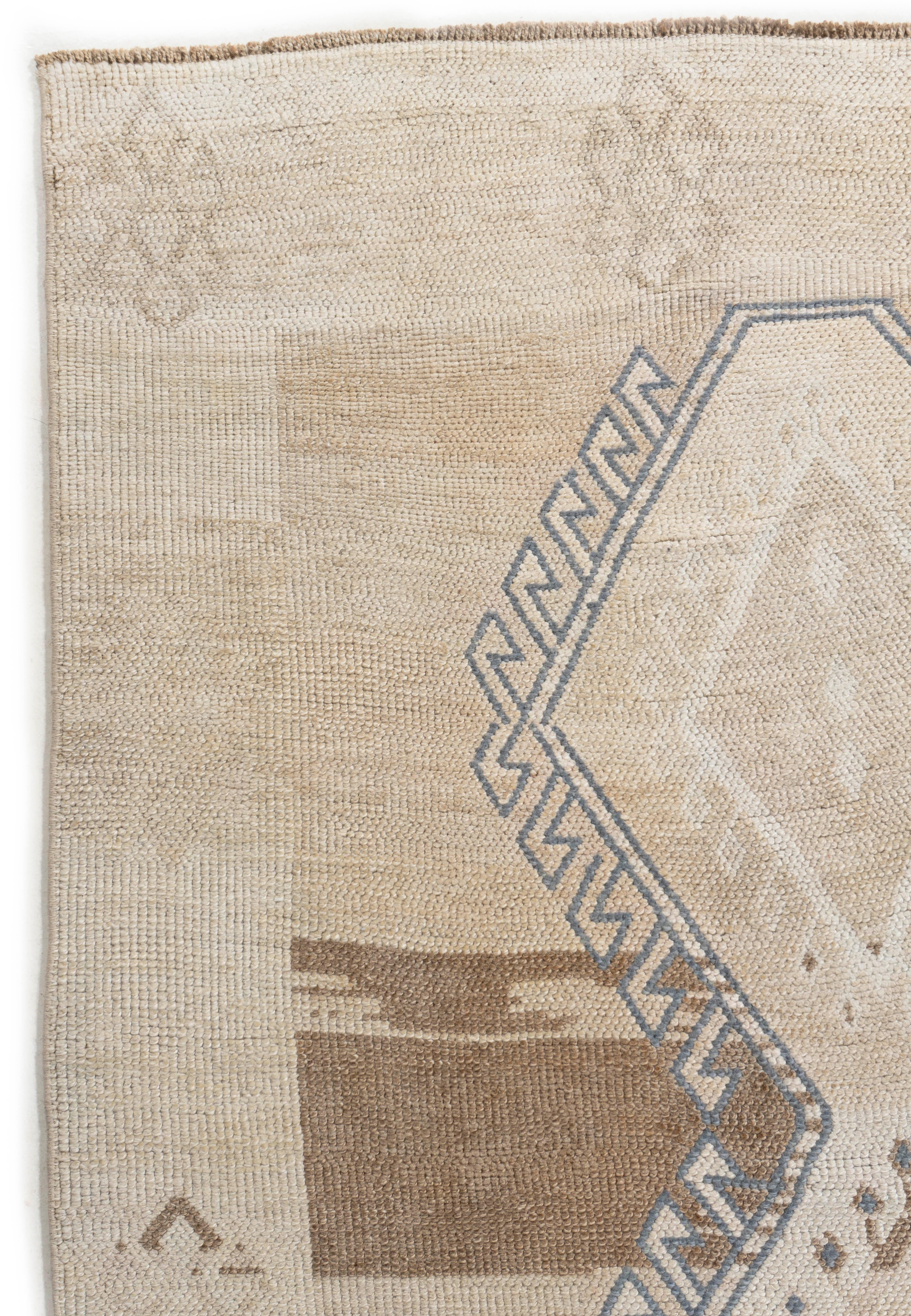 20th Century Vintage Circa 1940 Beige Turkish Oushak Kars Hand Knotted Rug For Sale
