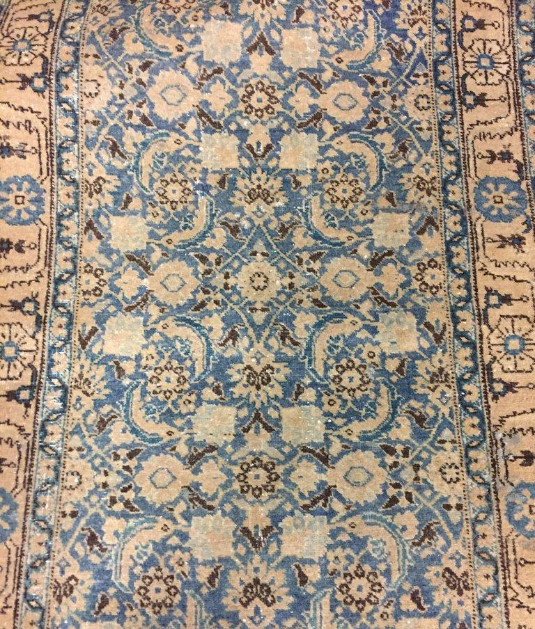 Vintage CIRCA 1940 Blau Persisch Tabriz Läufer im Zustand „Gut“ im Angebot in New York, NY