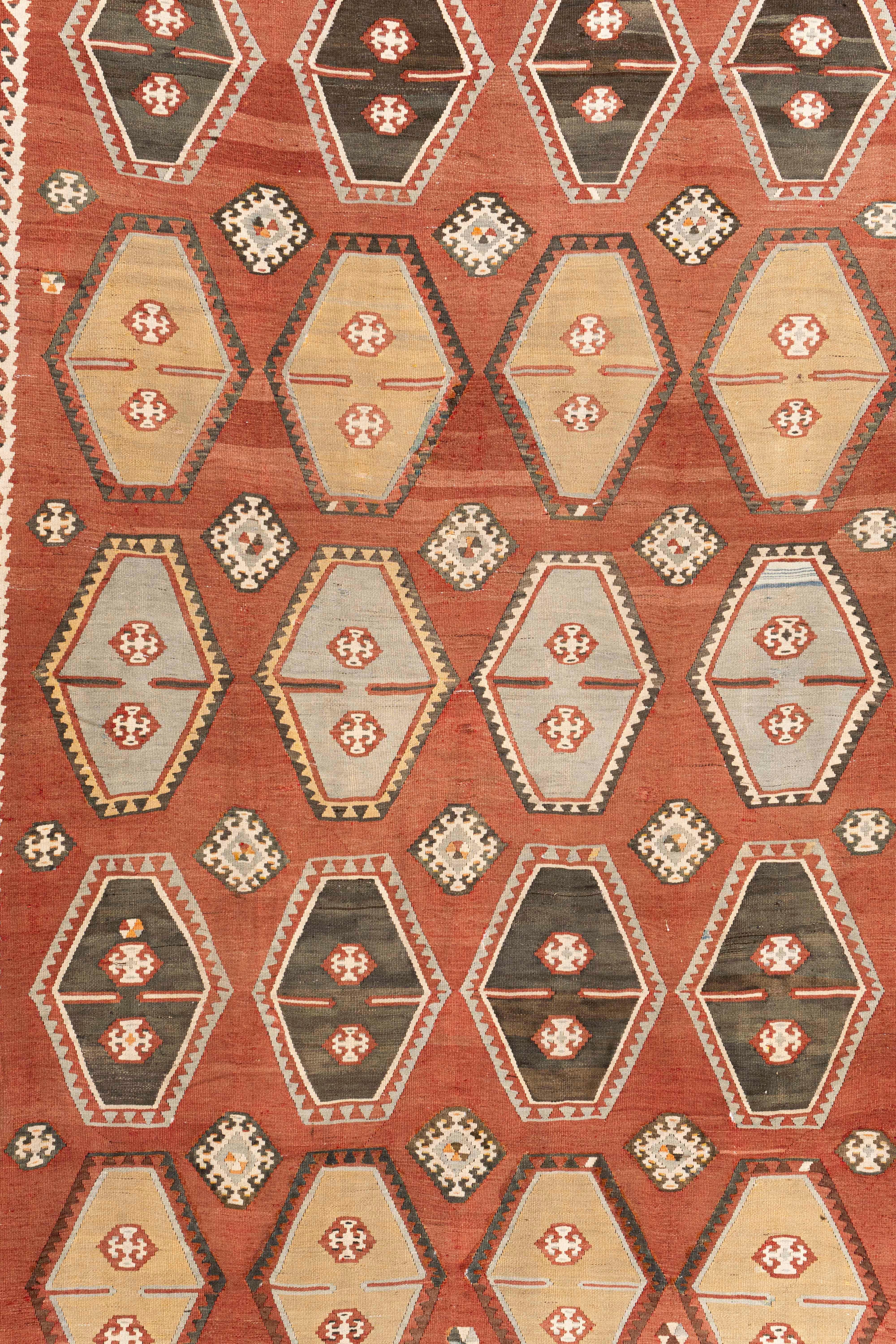 Vintage Circa 1940 Brown Turkish Kilim Flatweave Rug In Good Condition For Sale In New York, NY