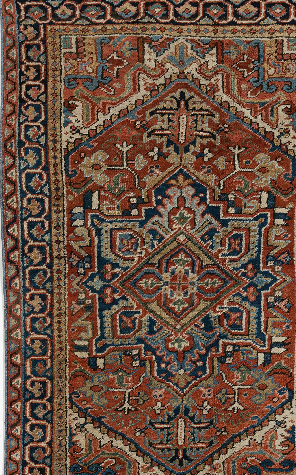 XX secolo Tappeto d'epoca del 1940 persiano Heriz Brick Green 3' x 4'4 in vendita