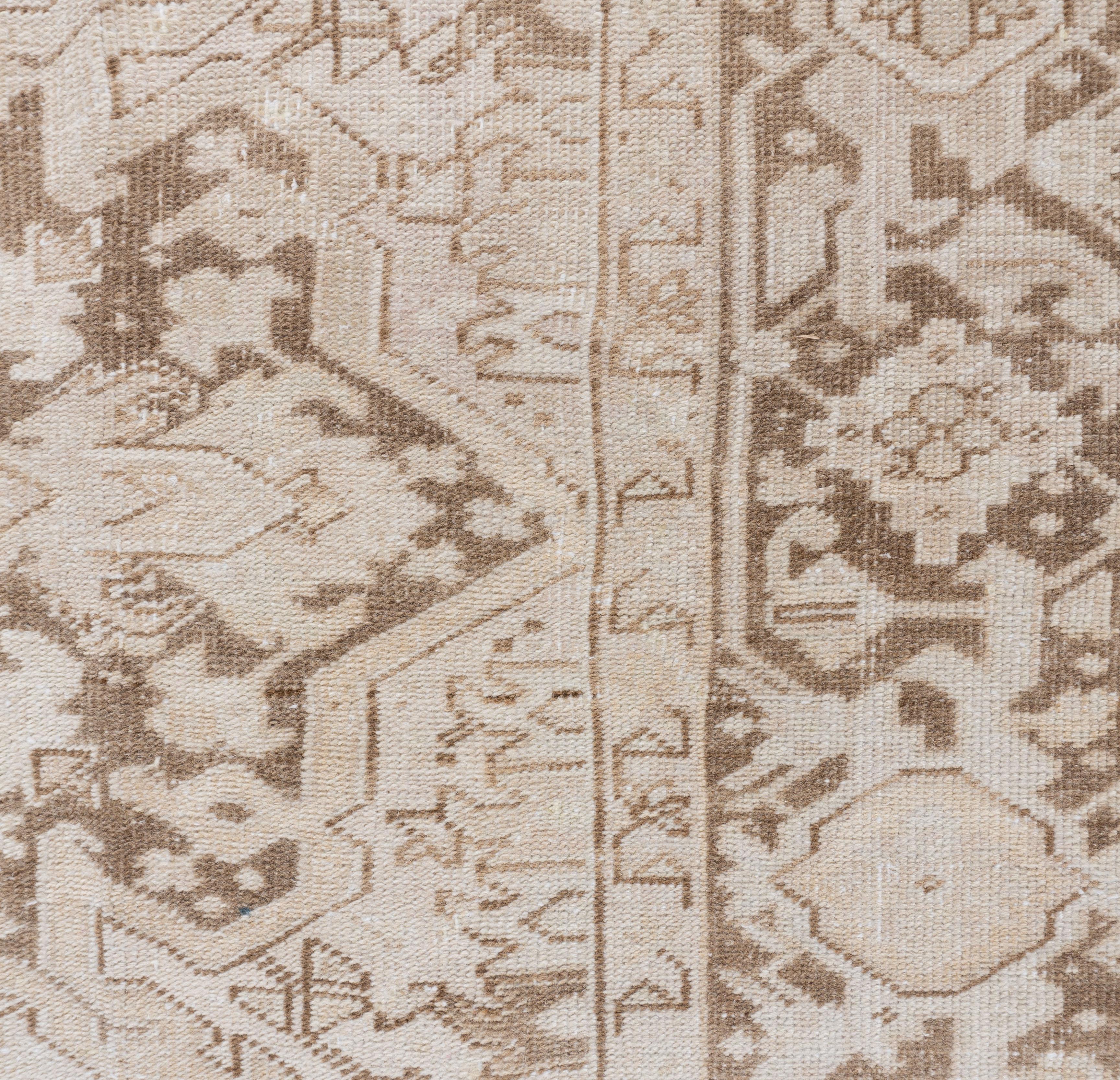 Vintage Circa 1940 Persian Heriz Hand Woven Wool Beige Rug, 8'8 x 11'7 For Sale 5