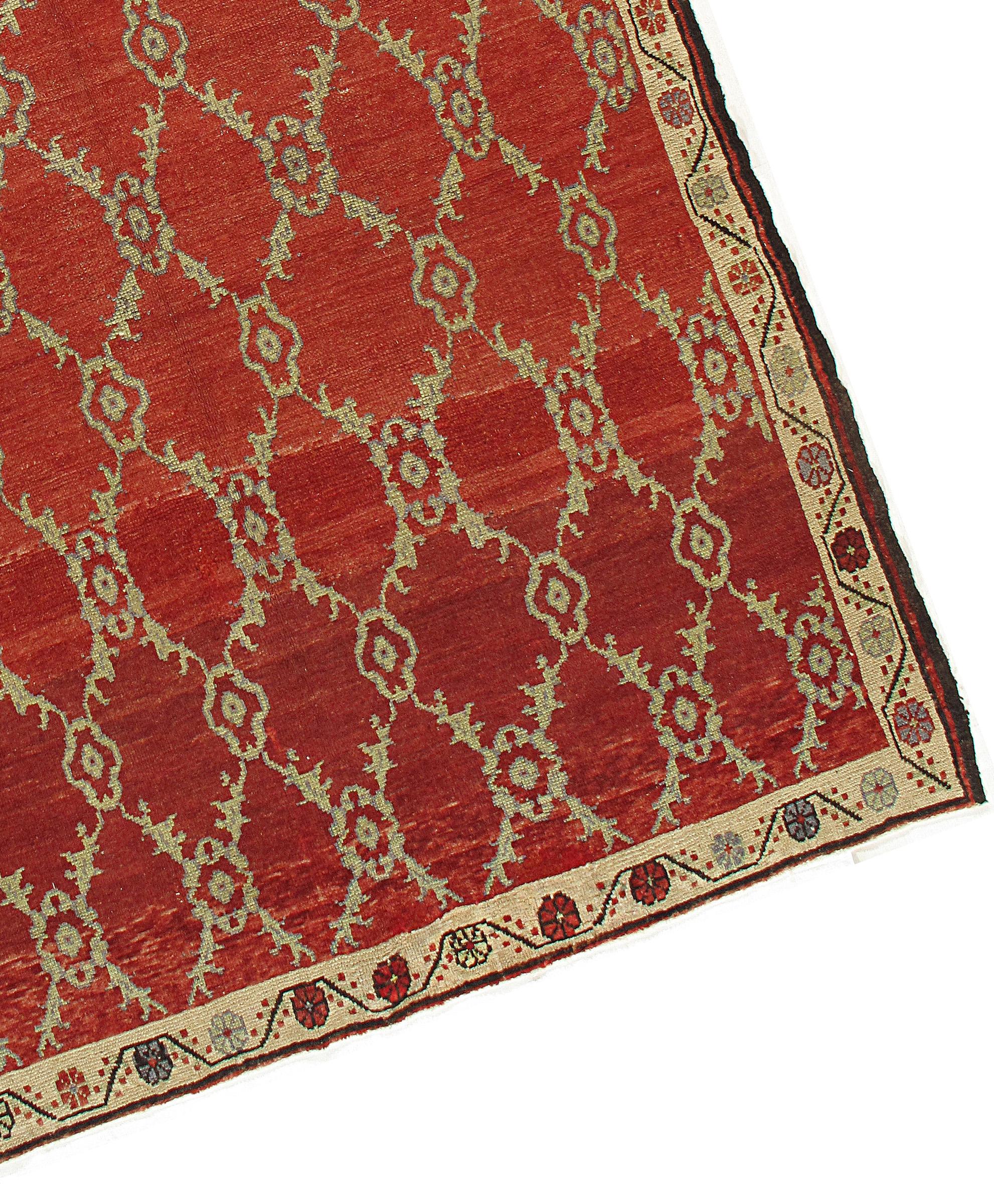 Turco Vintage Circa 1940 Red Turkish Anatolian Rug, 5'8 x 10'7 in vendita