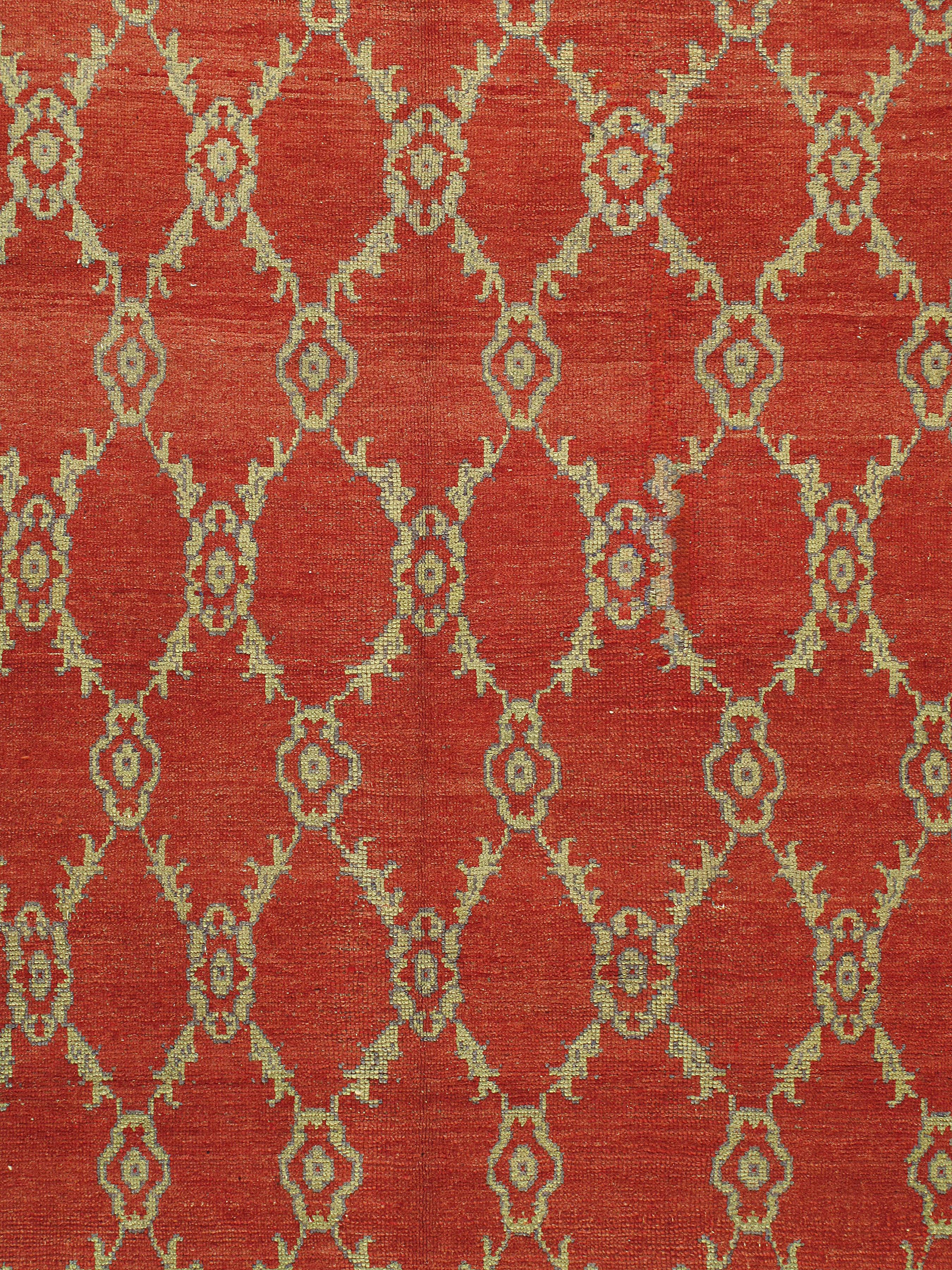 Lana Vintage Circa 1940 Red Turkish Anatolian Rug, 5'8 x 10'7 in vendita