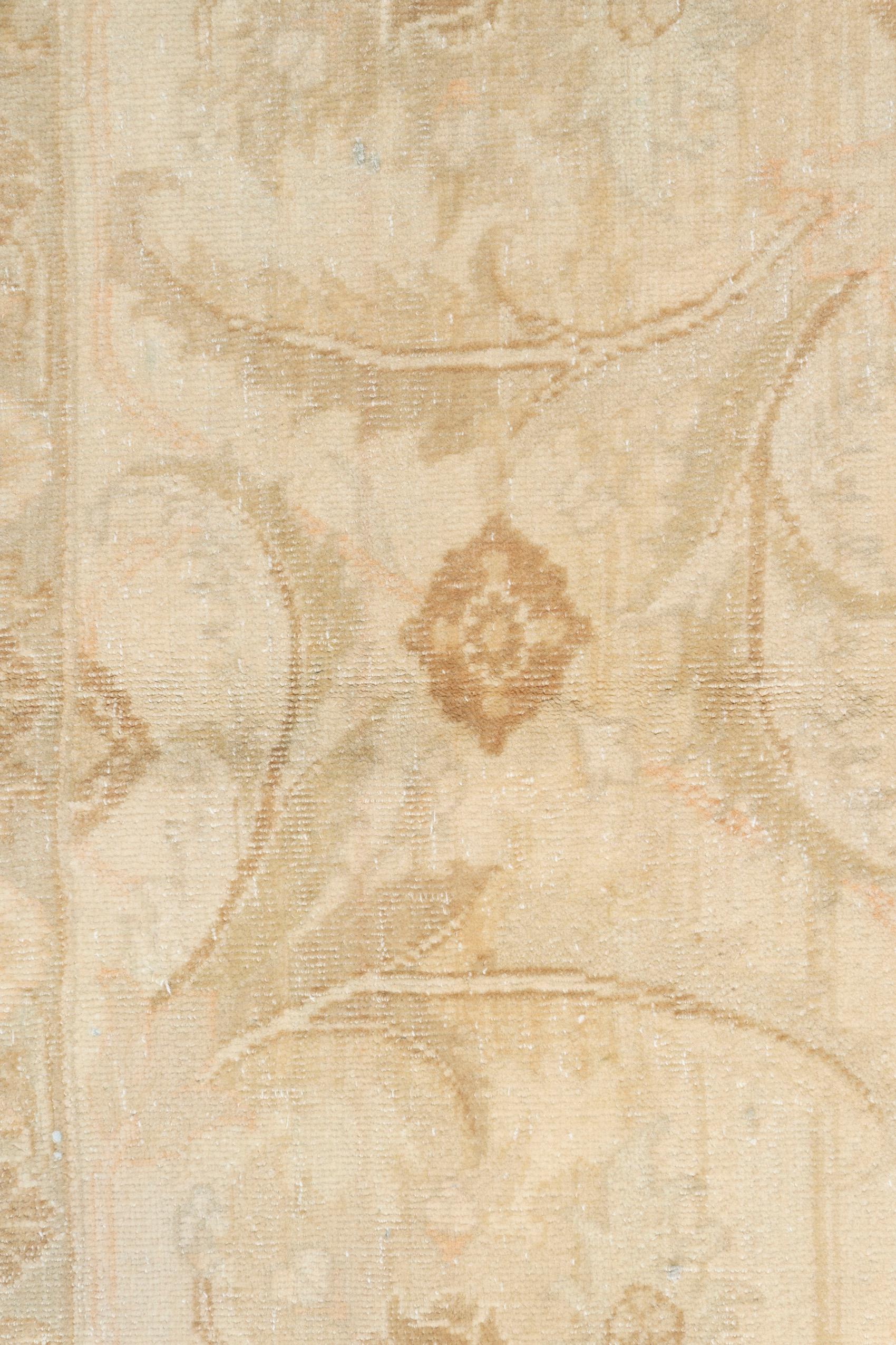 Noué à la main Vintage Circa 1940 Tan Agra Design Wool Hand Knots Rug (tapis en laine nouée à la main) en vente