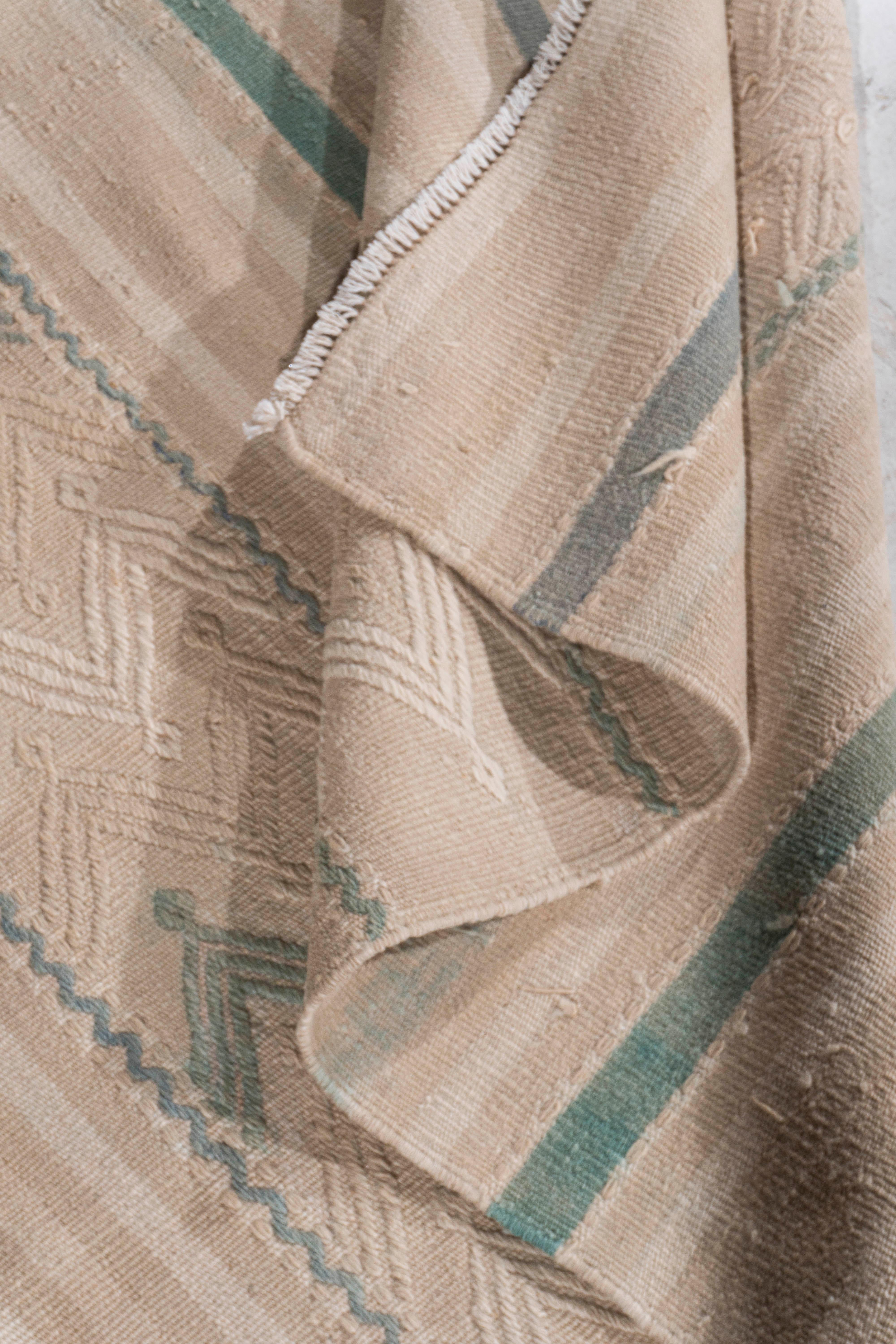 Vintage CIRCA 1940 Tan Türkischer Kilim Flachgewebe-Teppich im Angebot 5