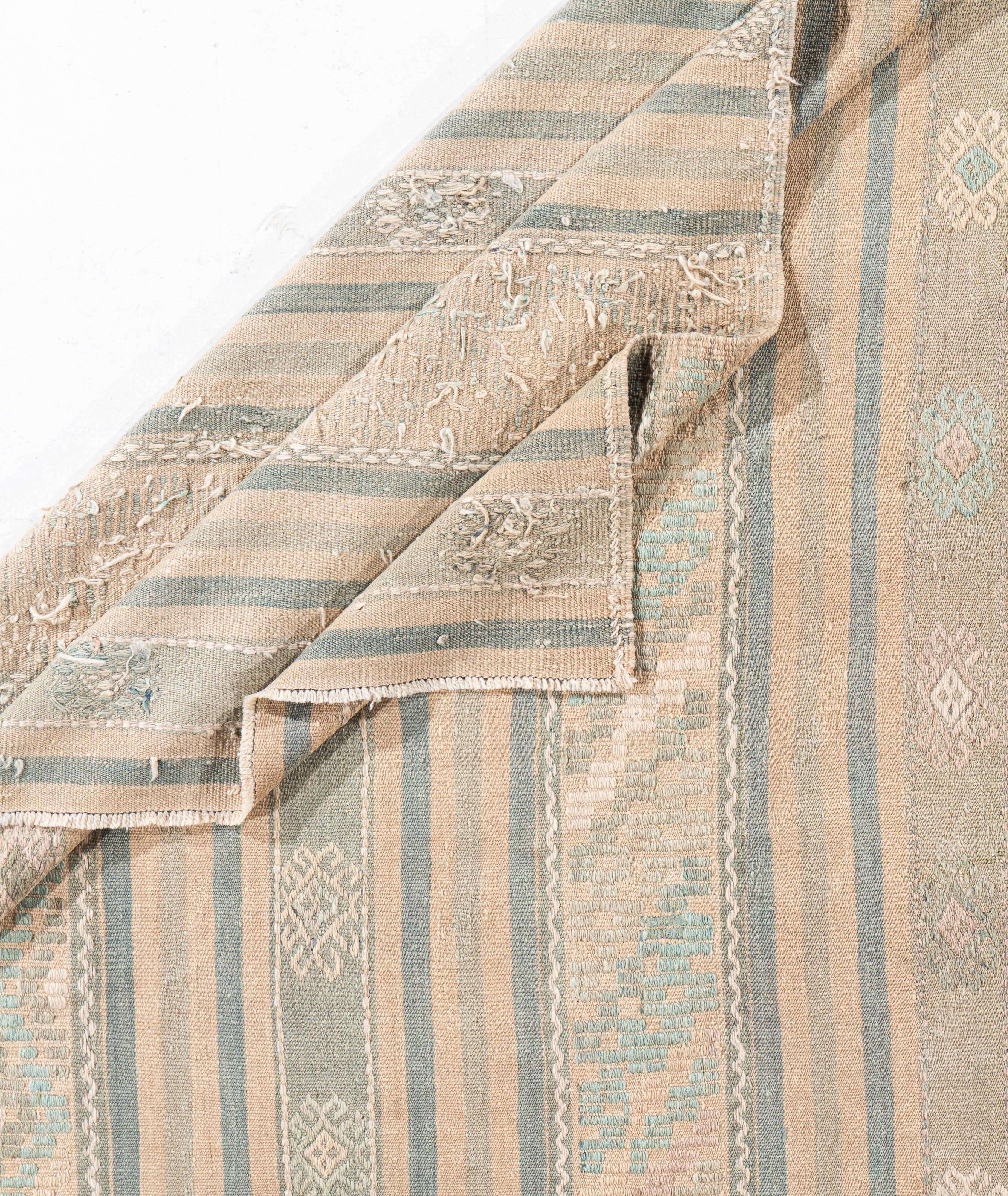 Vintage CIRCA 1940 Tan Türkischer Kilim Flachgewebe-Teppich im Angebot 5