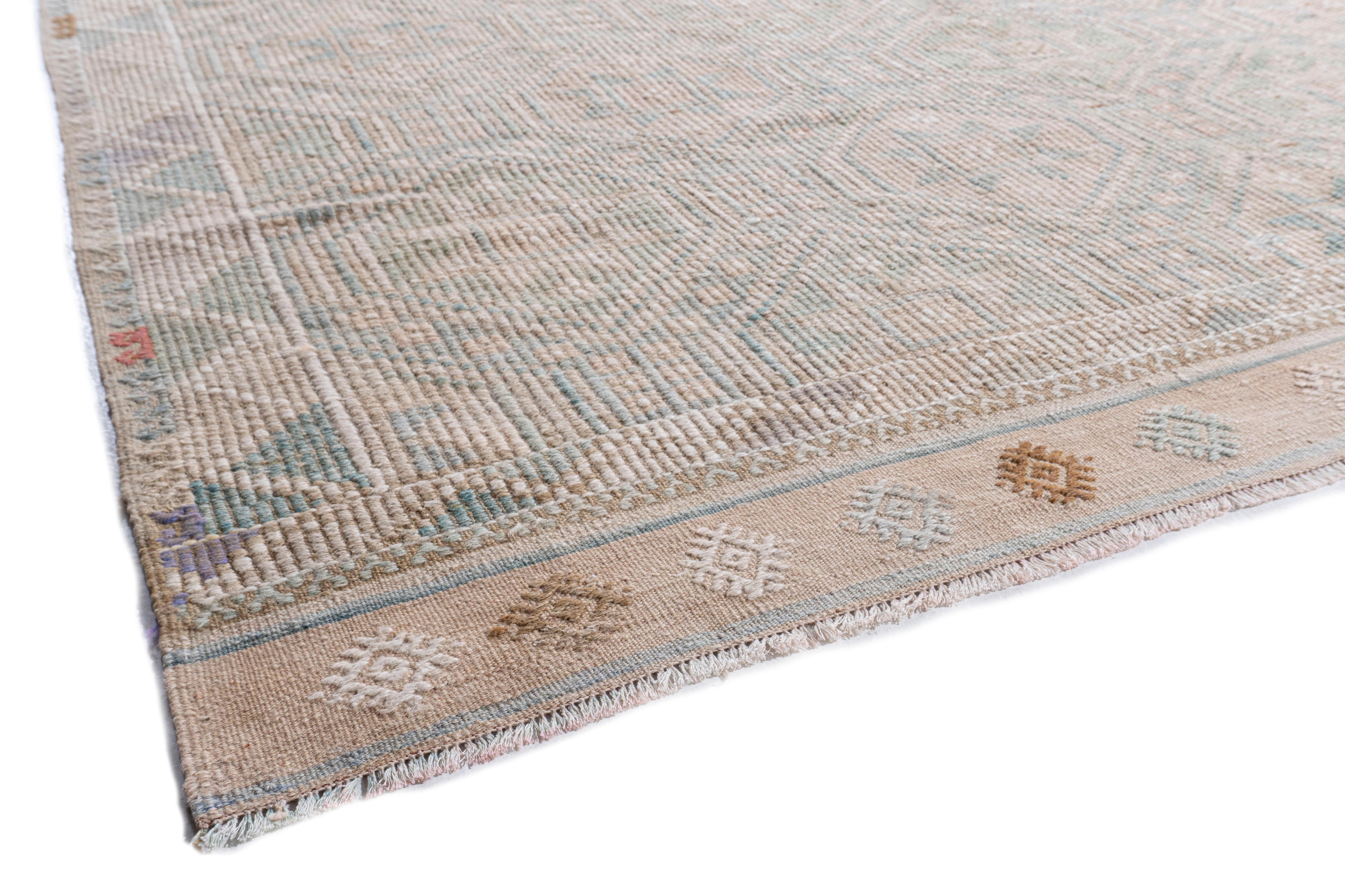 Rug & Kilim Vintage Circa 1940 Tan Turc Flatweave en vente 7