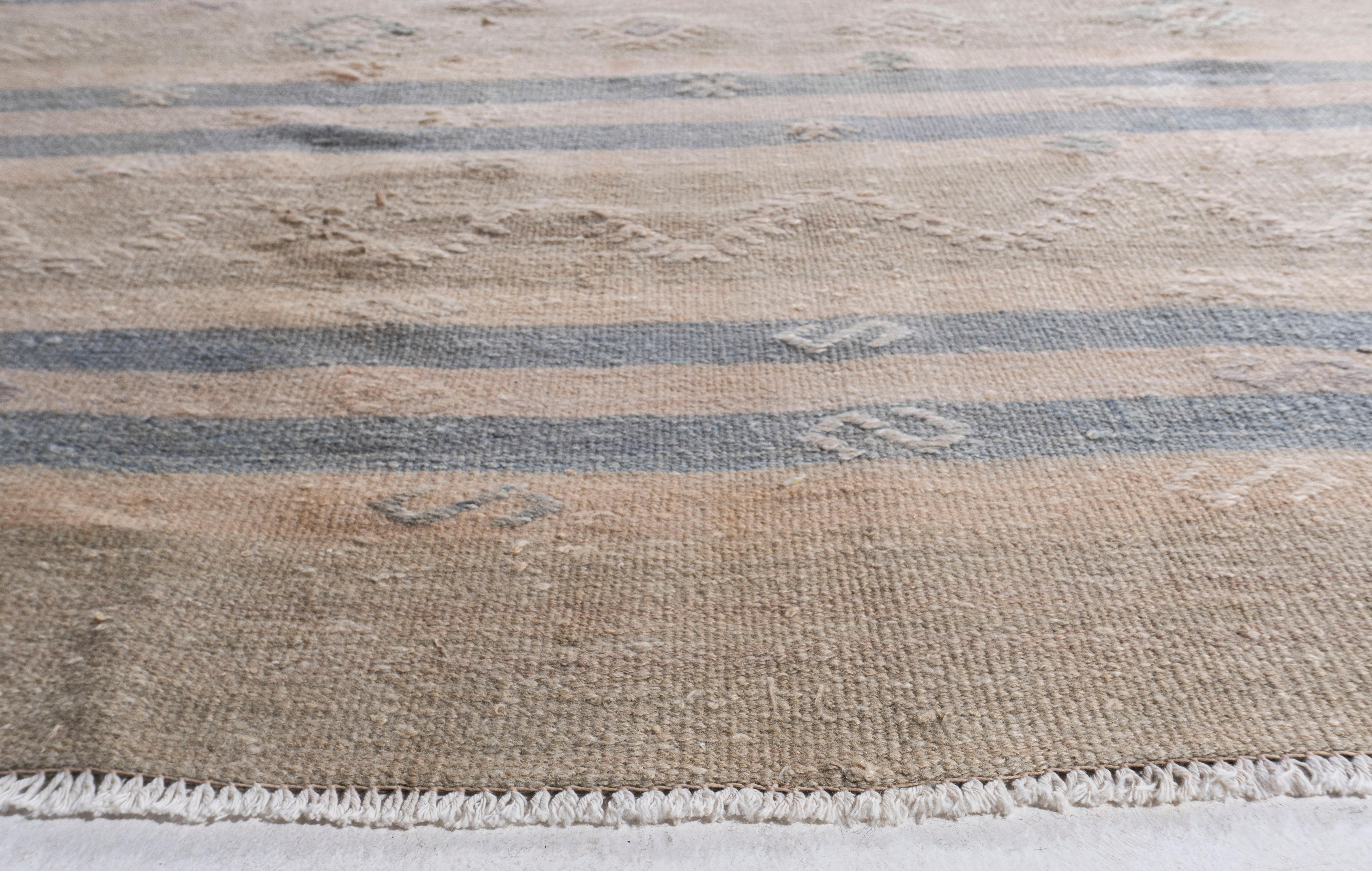 Vintage CIRCA 1940 Tan Türkischer Kilim Flachgewebe-Teppich (Kelim) im Angebot