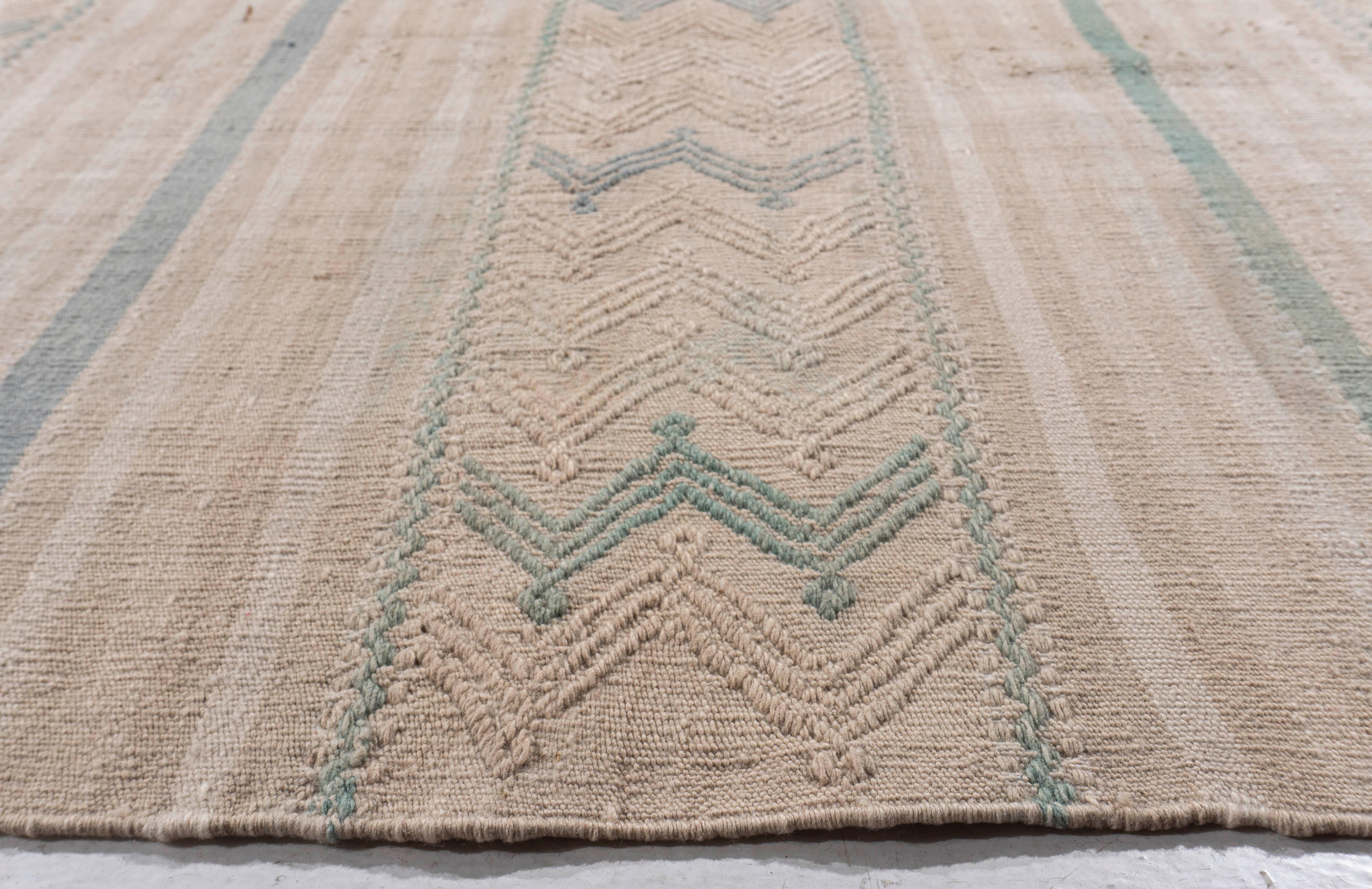 Vintage CIRCA 1940 Tan Türkischer Kilim Flachgewebe-Teppich (20. Jahrhundert) im Angebot