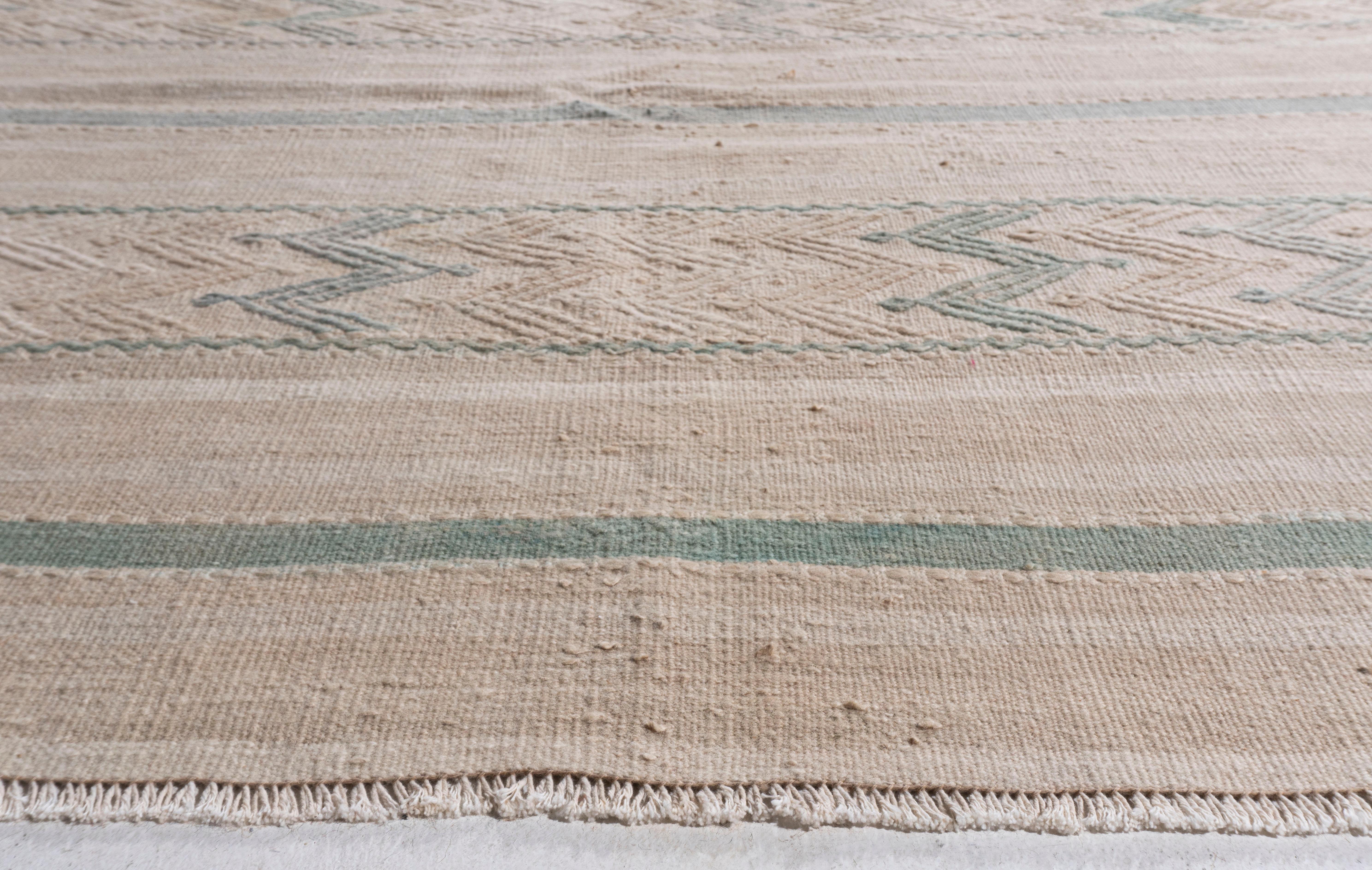 Vintage CIRCA 1940 Tan Türkischer Kilim Flachgewebe-Teppich (Wolle) im Angebot