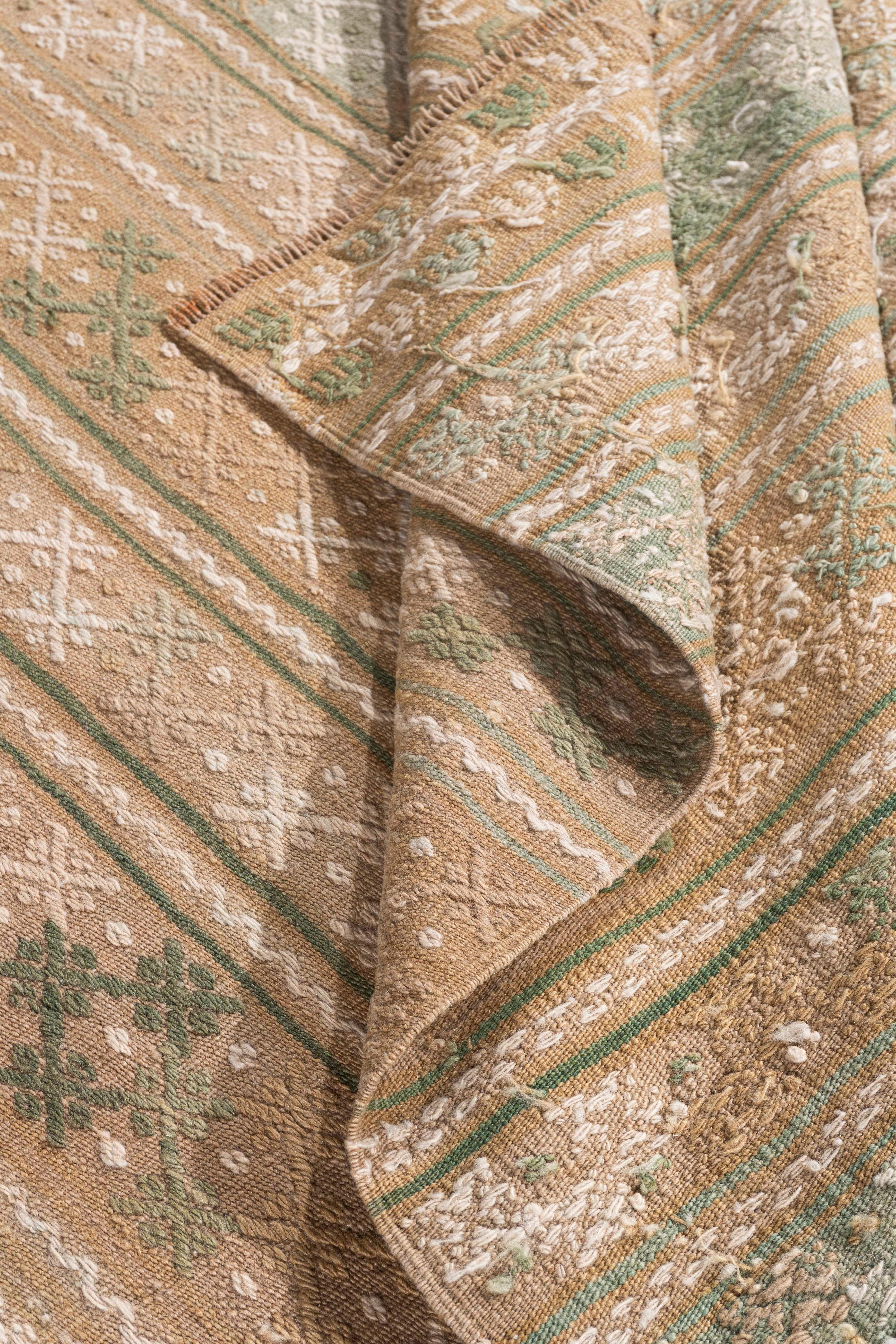 Vintage Circa 1940 Tan Turkish Kilim Flatweave Rug For Sale 3