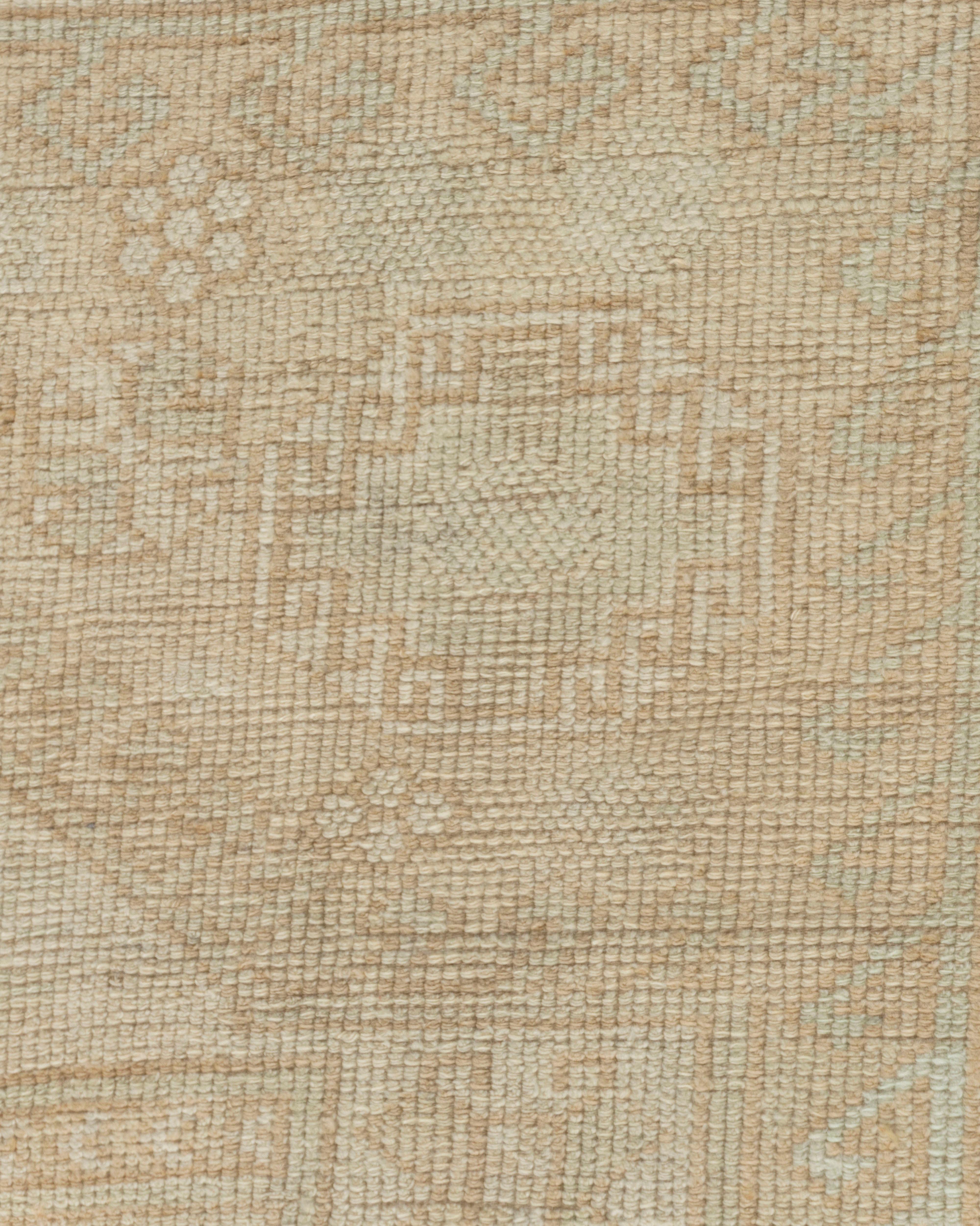 Vintage Circa 1940 Turkish Ivory Beige Oushak Wool Hand Knotted Rug 5'9 X 7'5 For Sale 3