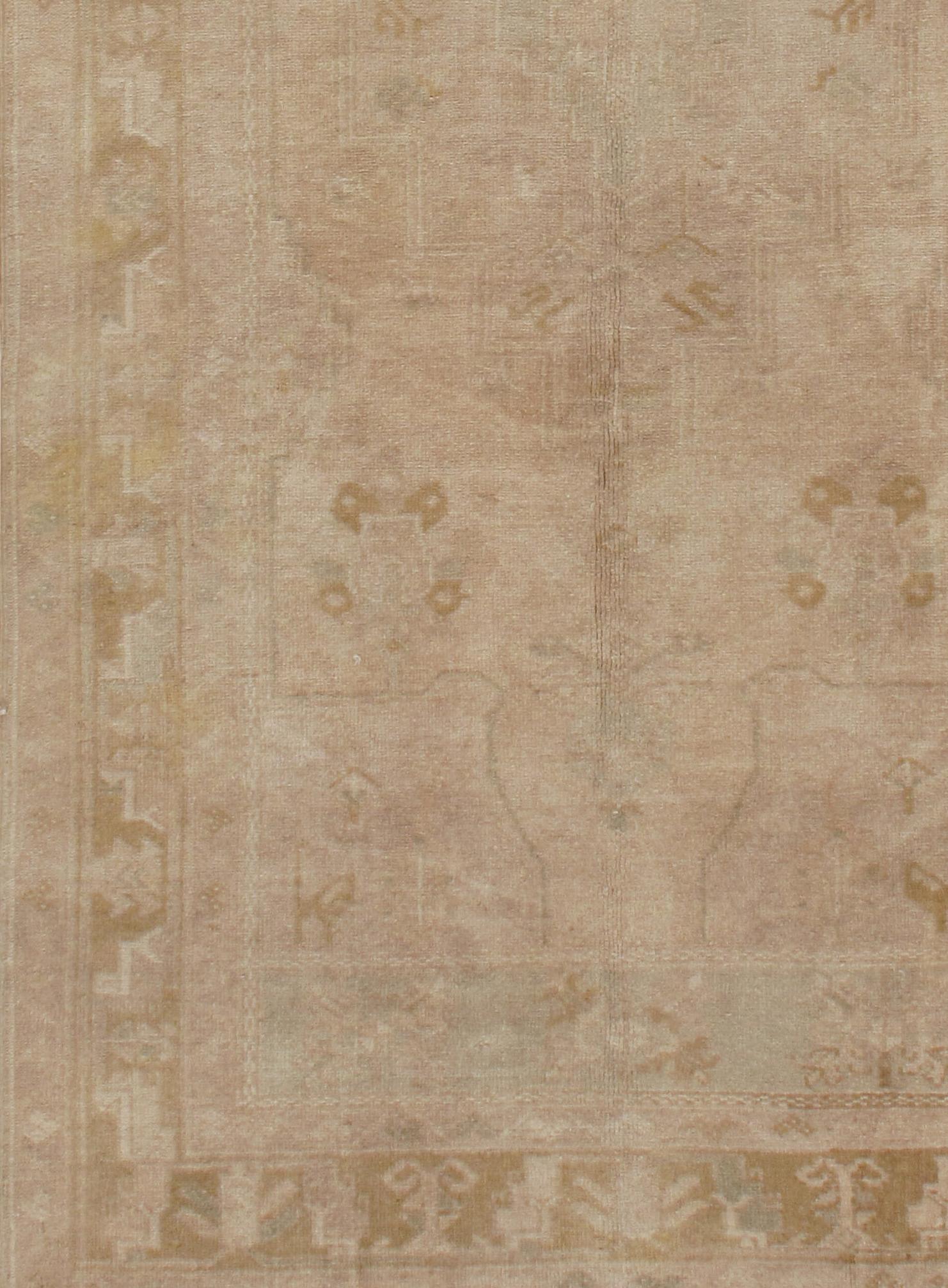 Lana Tappeto Oushak turco d'epoca, circa 1940, 4'4 x 9'4 in vendita