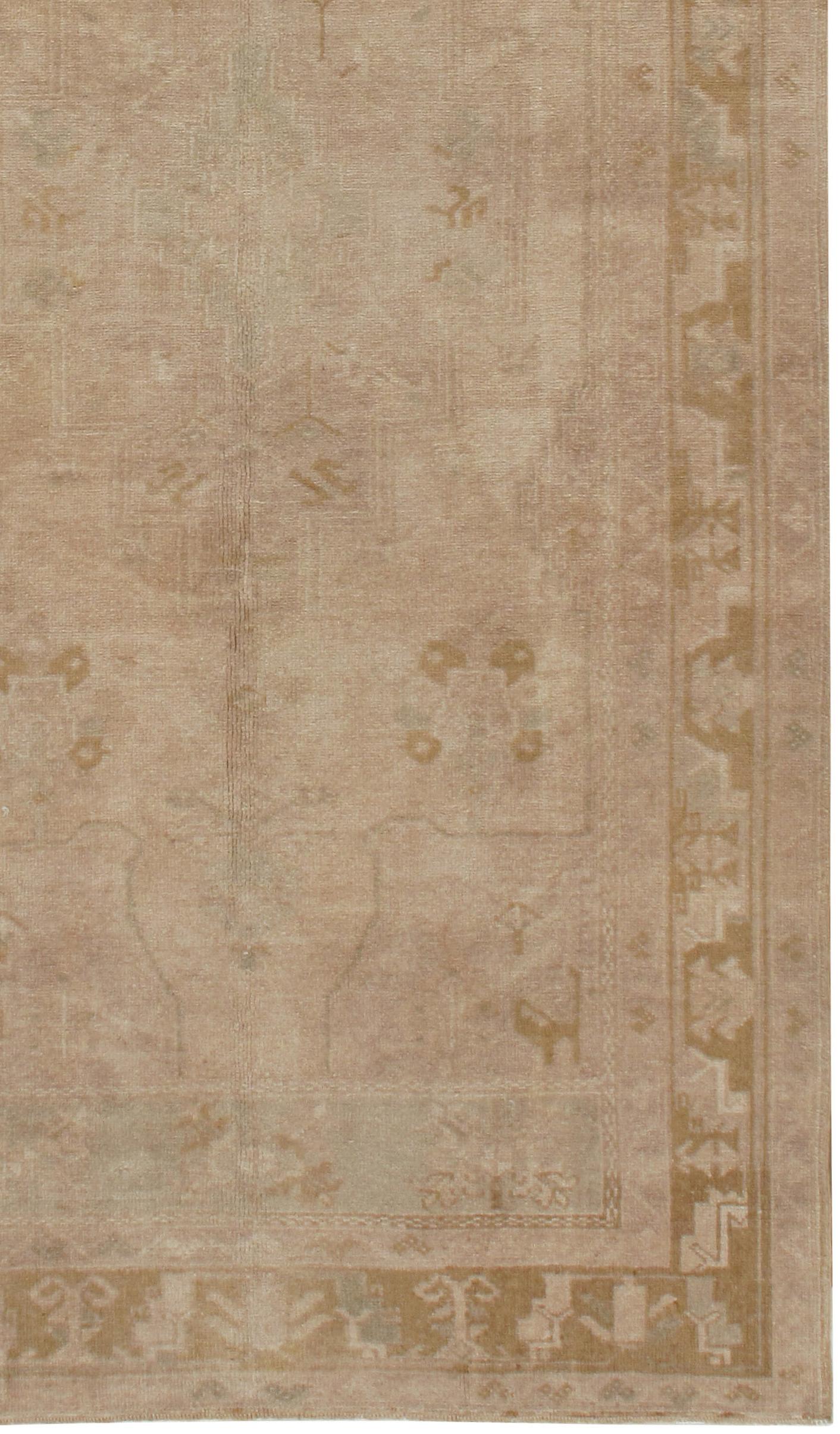 Tappeto Oushak turco d'epoca, circa 1940, 4'4 x 9'4 in vendita 1