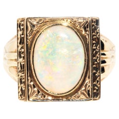 Vintage circa 1940s Australian Oval Crystal Opal Ring 9 Carat Yellow Gold