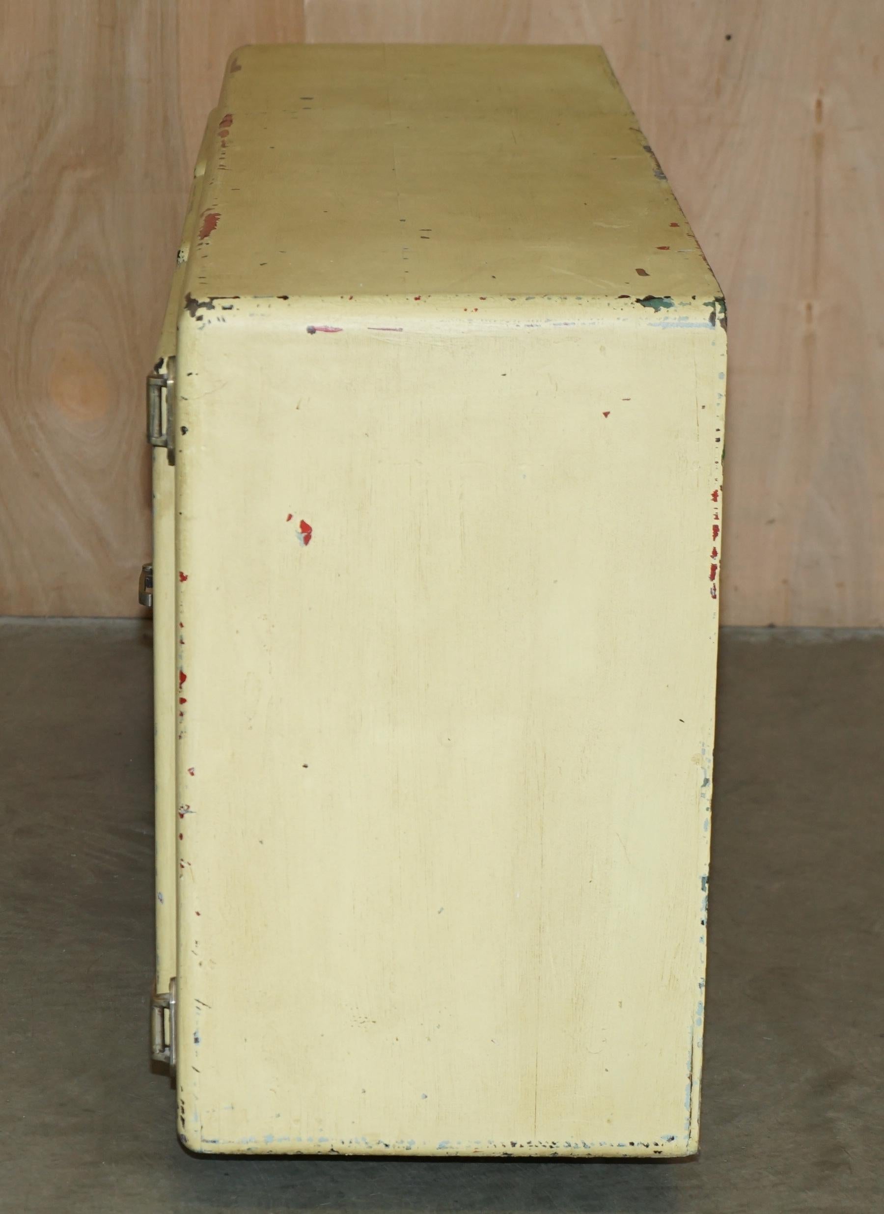 ARMADIO DA LATO PER LA CONSERVAZIONE DEL FREDDO CIRCA 1940 D'EPOCA CON FISSI ORIGINALI in vendita 10