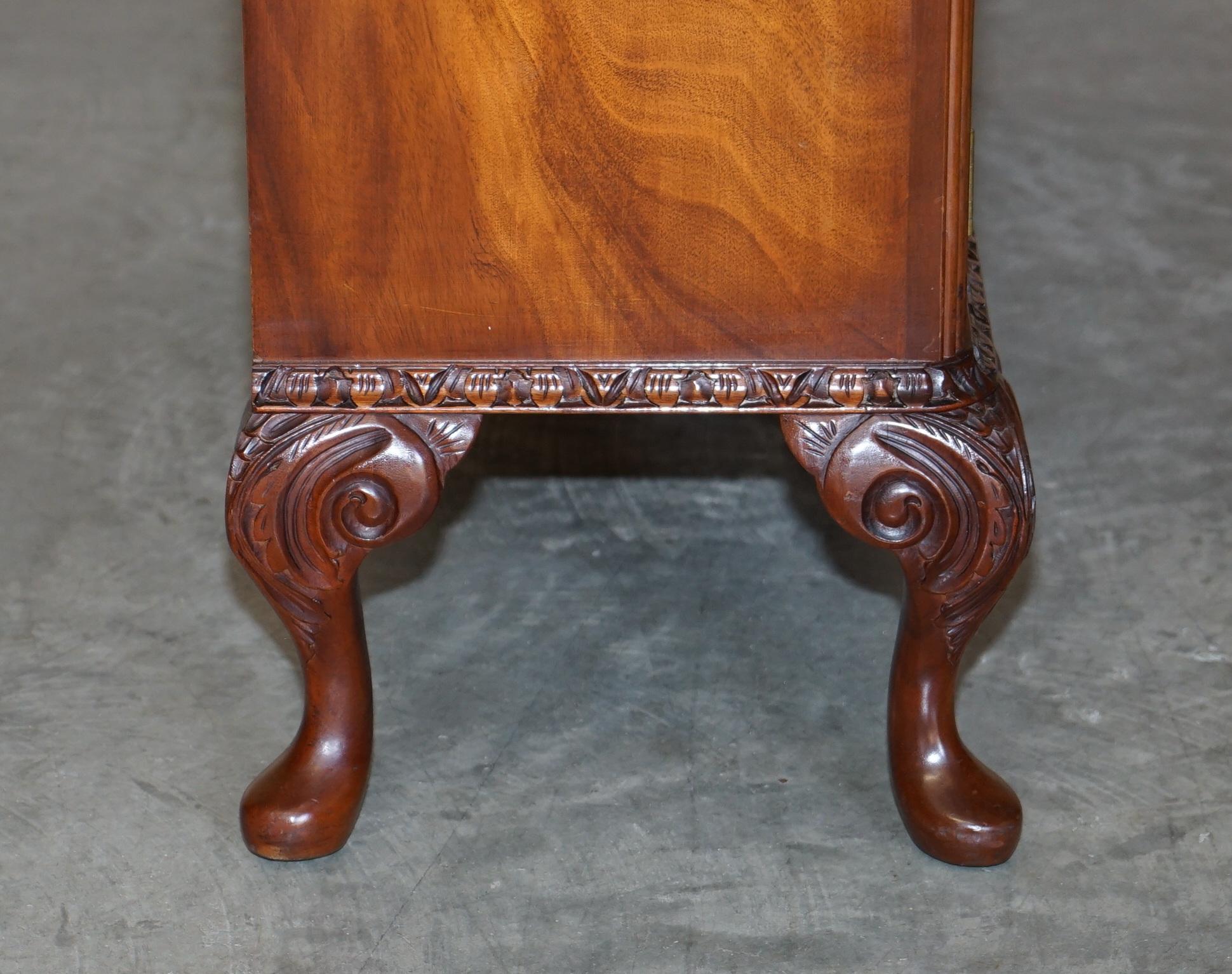 Mid-20th Century Vintage circa 1940's Flamed Hardwood & Satinwood Sideboard Display Cabinet Table For Sale