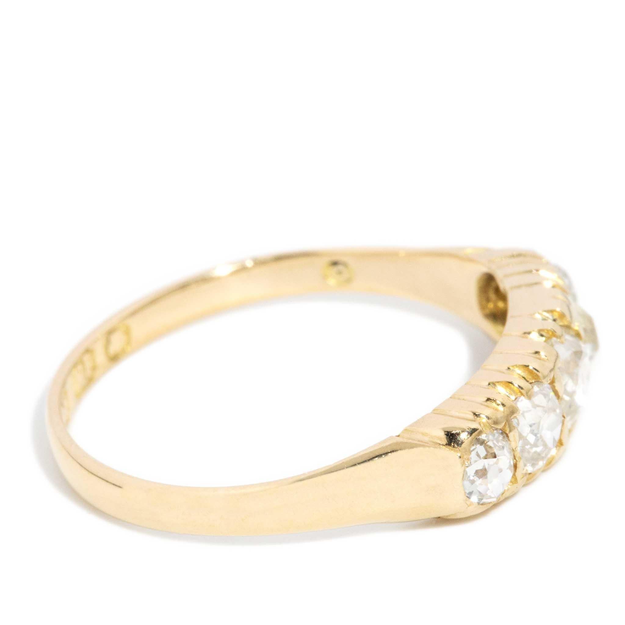 Vintage Circa 1940s Old Cut Diamond London Bridge Ring 18 Carat Yellow Gold In Good Condition For Sale In Hamilton, AU