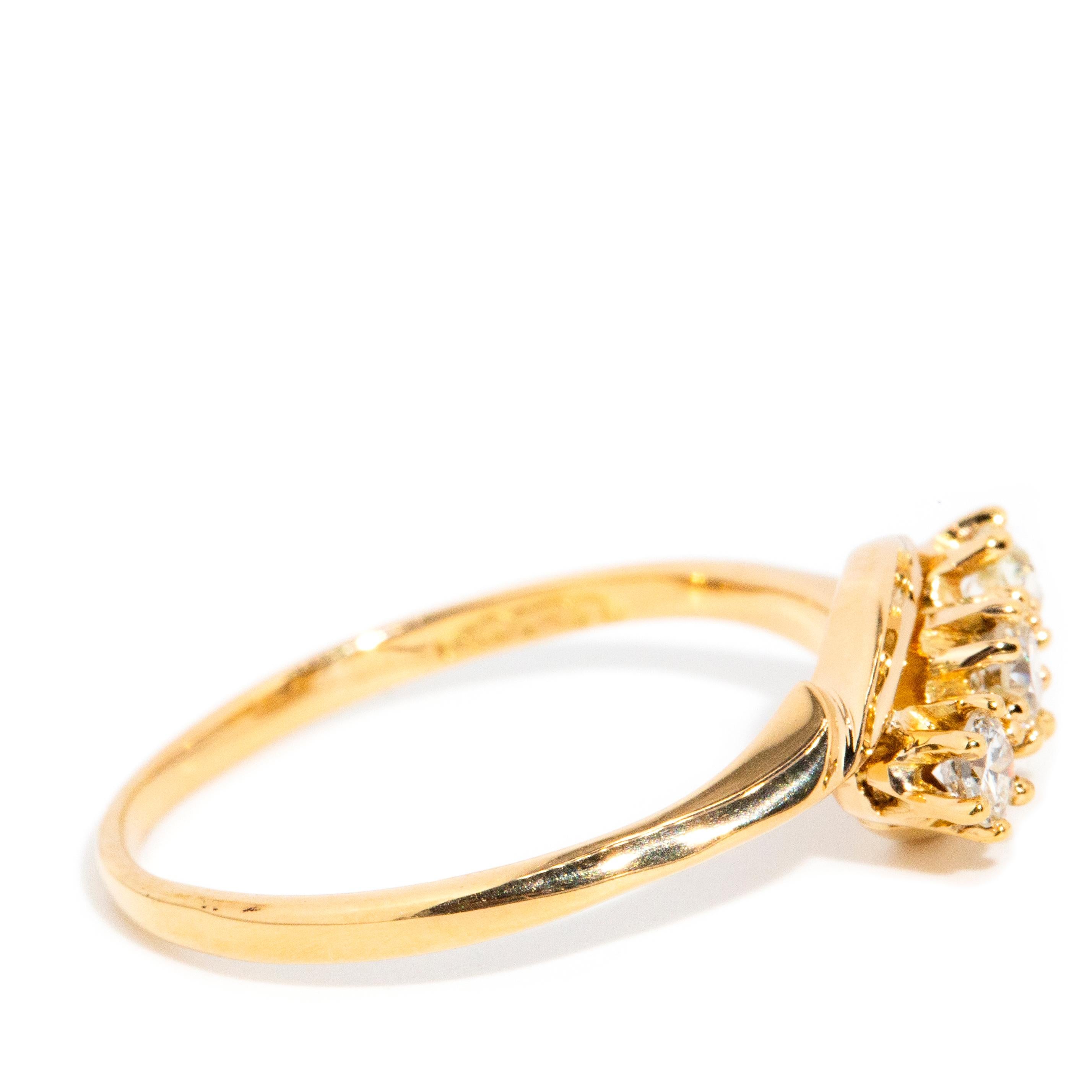 Women's Vintage Circa 1940s Old European Cut Diamond Three Stone Ring 18 Carat Gold For Sale