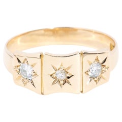 Vintage Circa 1940s Three Stone Diamond Star Set Band 18 Carat Gold