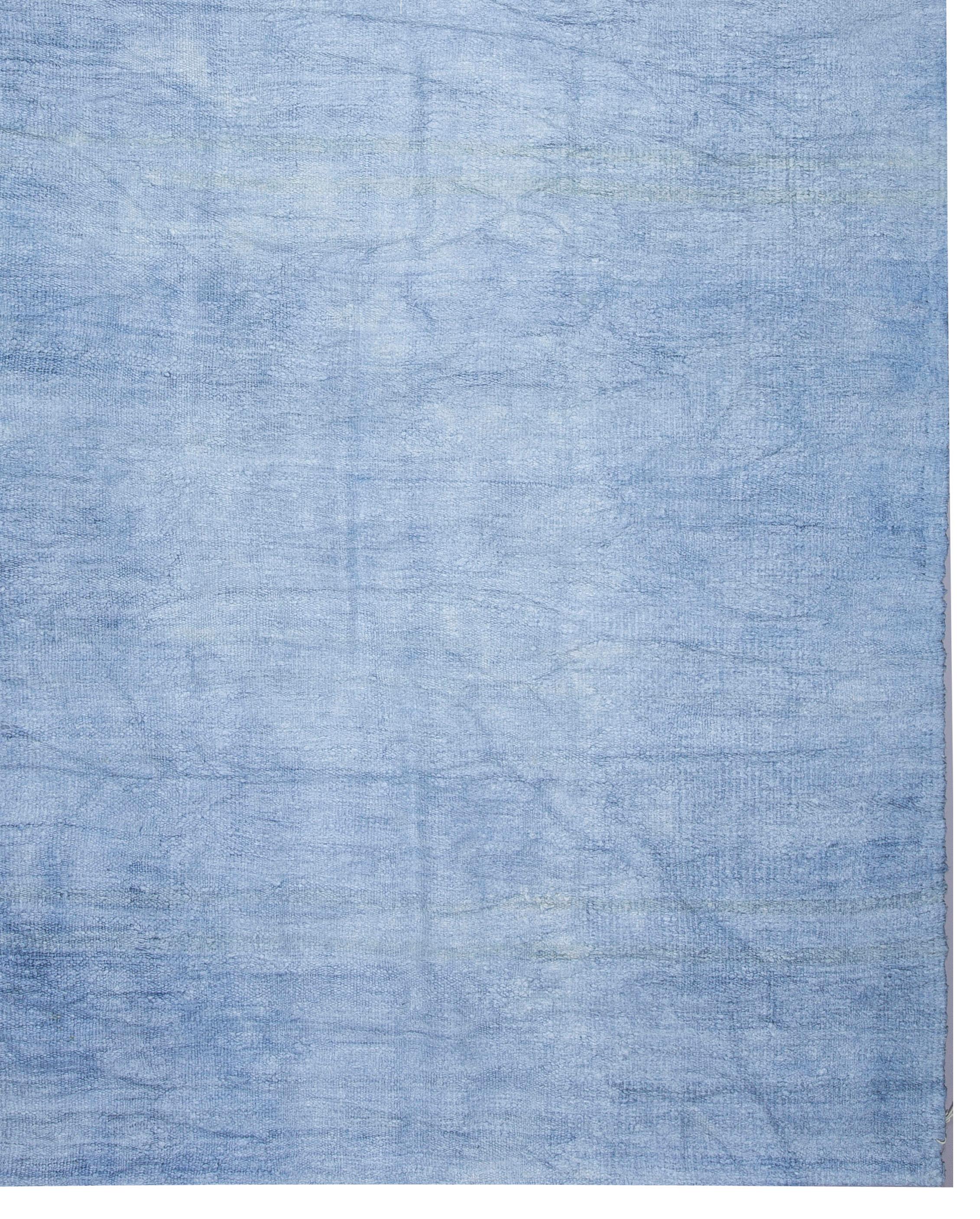 Kilim Vintage Circa 1950 Blue Turkish Flat-Weave Hemp Hand Woven Rug 6'1 x 10'3 en vente