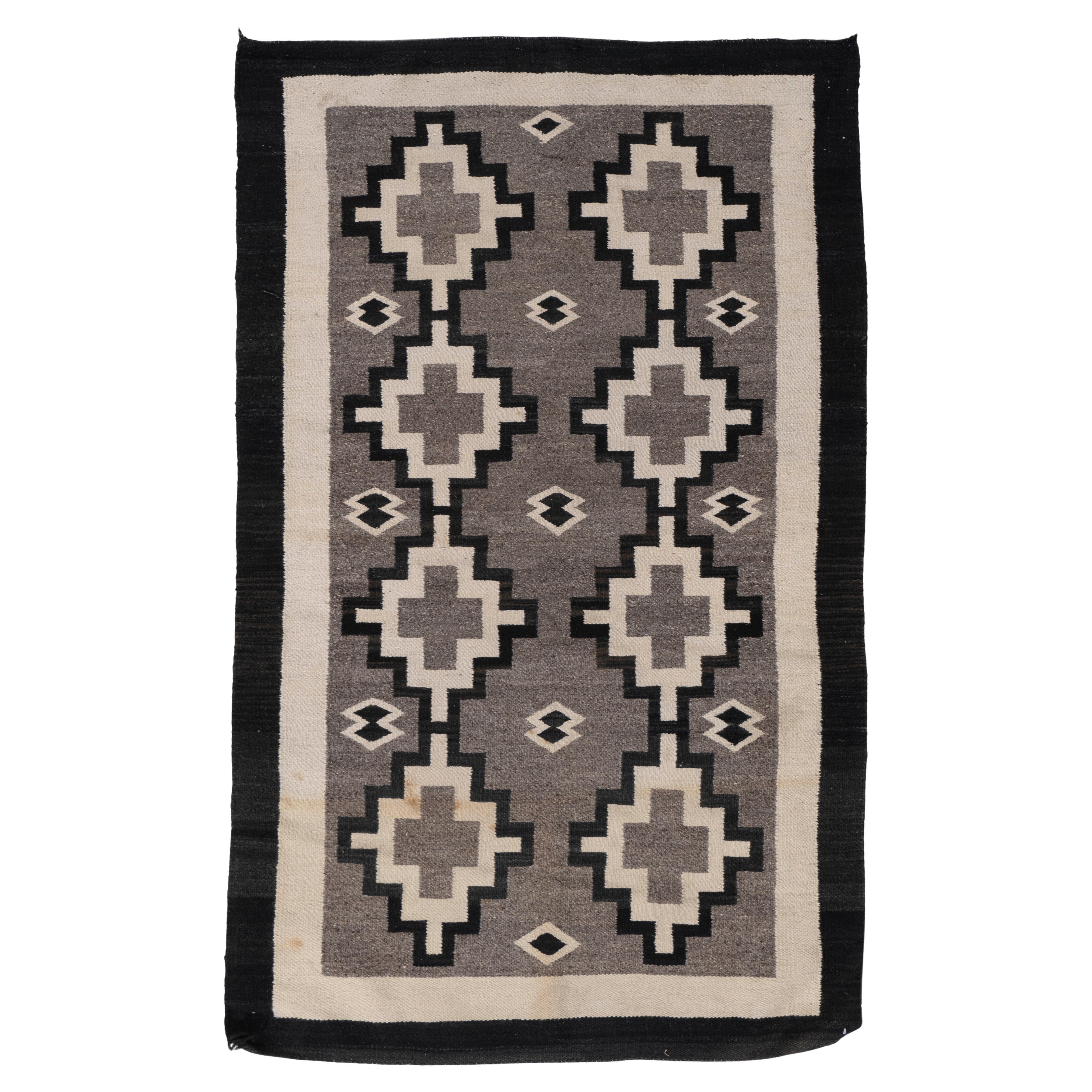 Vintage Circa 1950 Alfombra Navajo Gris Anudada a Mano 3'4 X 5'4