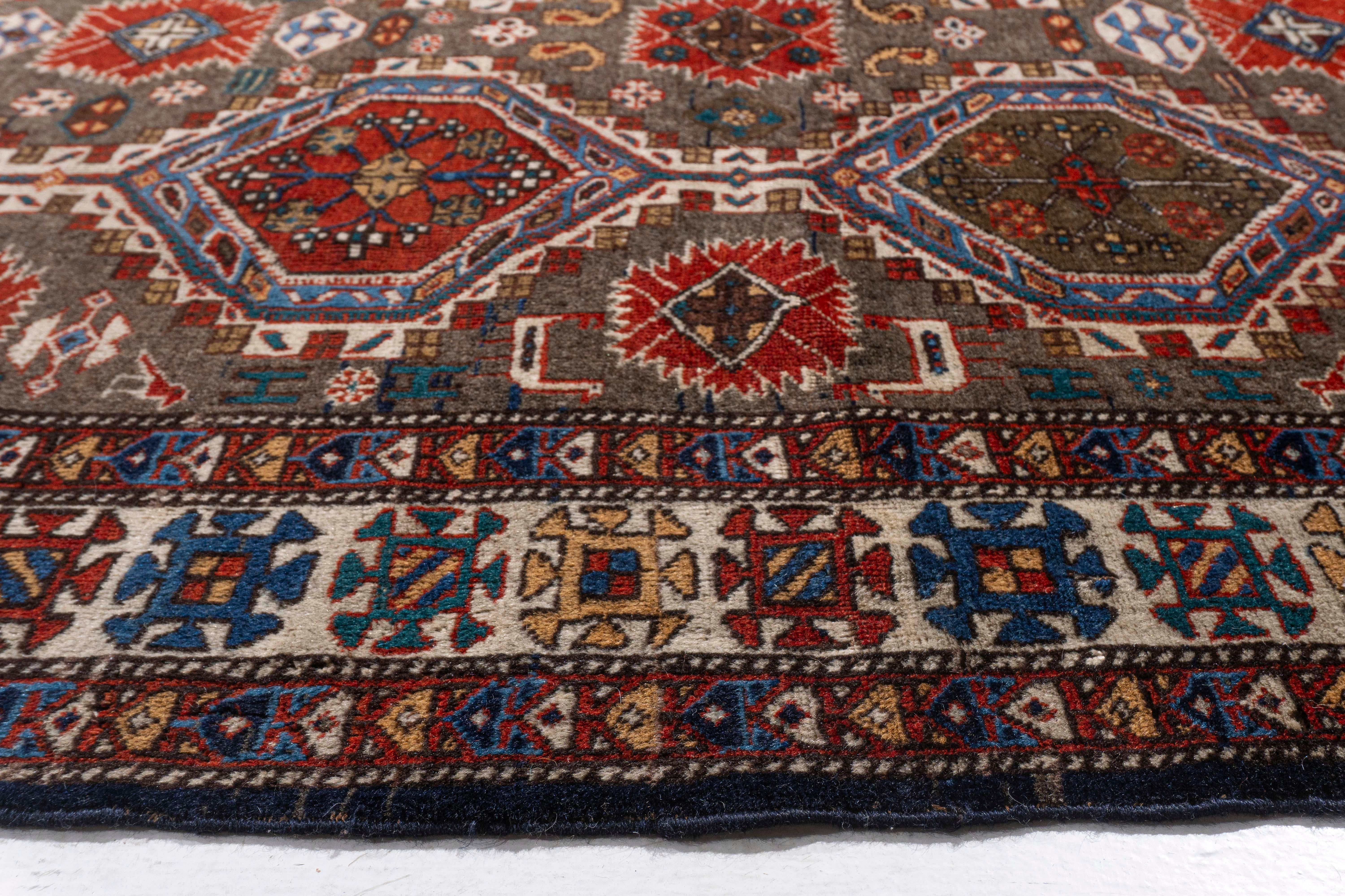 Handgeknüpfter Vintage-Teppich in grünem kaukasischem Design, um 1950 im Angebot 5