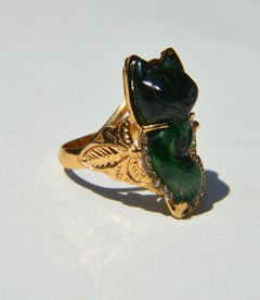 Vintage circa 1950s 14 Karat Gold Jade Diamond Fox Cocktail Ring