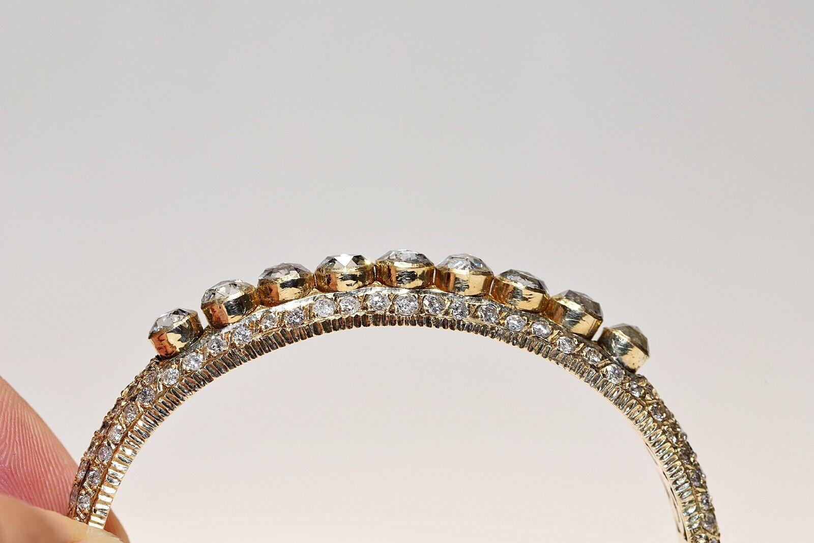 Vintage Circa 1950s 14k Gold Natural Diamond Decorated Strong Bracelet  In Good Condition For Sale In Fatih/İstanbul, 34