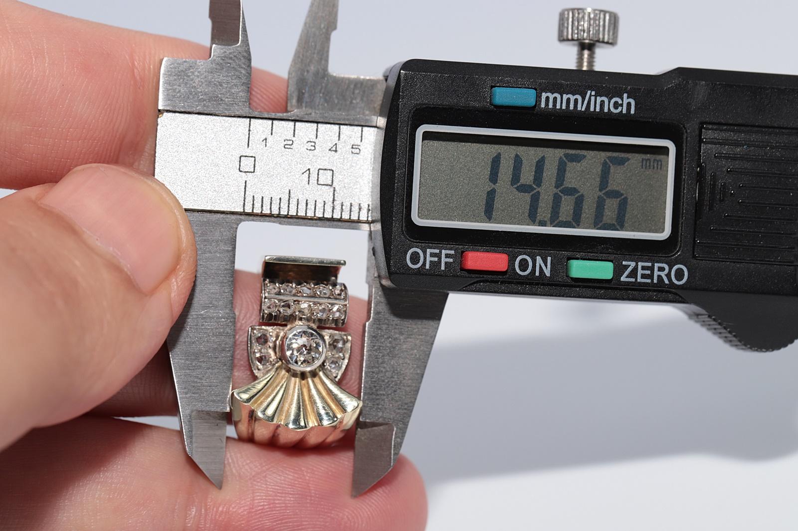 Anello decorato con diamanti naturali, d'epoca, circa 1950, in oro 14k e argento, con diamante naturale in vendita 5