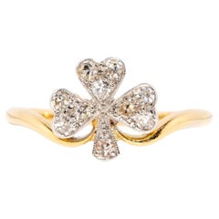 Vintage circa 1950s 18 Carat Yellow Gold Diamond Encrusted Clover-Shaped Ring