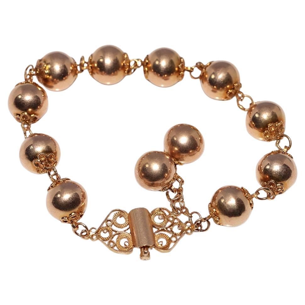 Vintage Circa 1950s 18k Gold Handcrafted Ball Design Bracelet For Sale