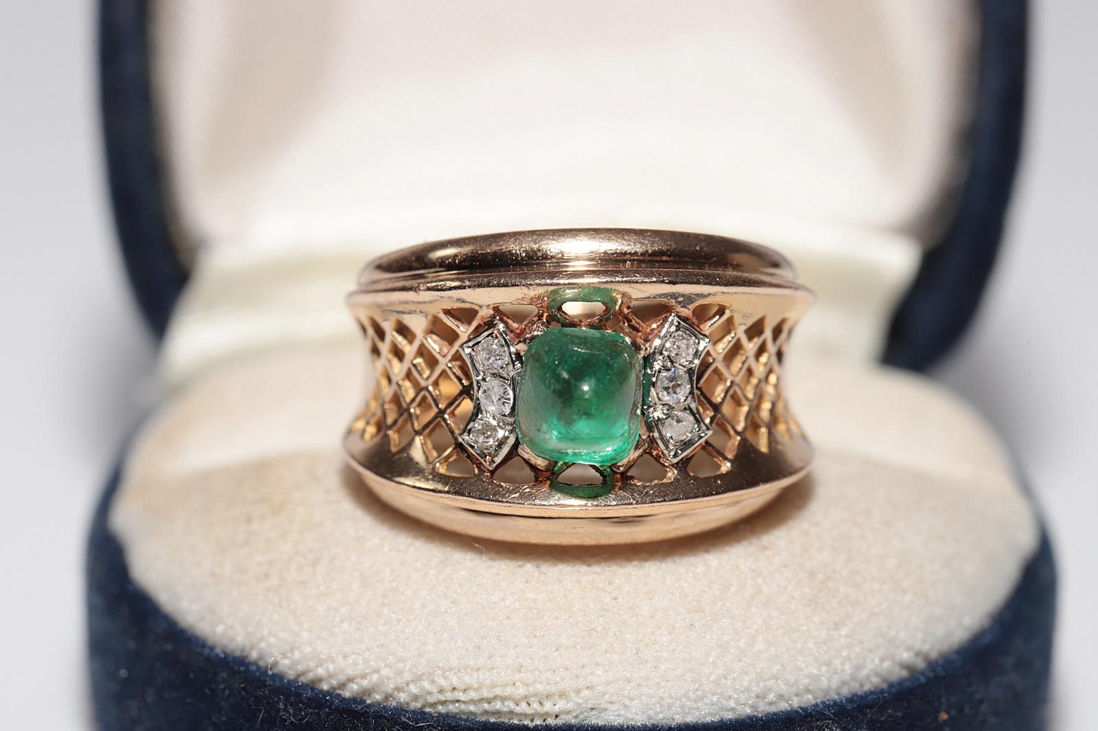 In very good condition.
Total weight is 8.2 grams.
Totally is diamond 0.15 ct.
The diamond is has H-I color and s1-s2 clarity.
Totally is emerald about 2 ct.
Ring size is US 7
We can make any size.
Box is not included.
Please contact for any