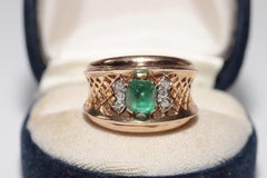 Vintage Circa 1950s 18k Gold  Natural Cabochon Emerald And Diamond Ring