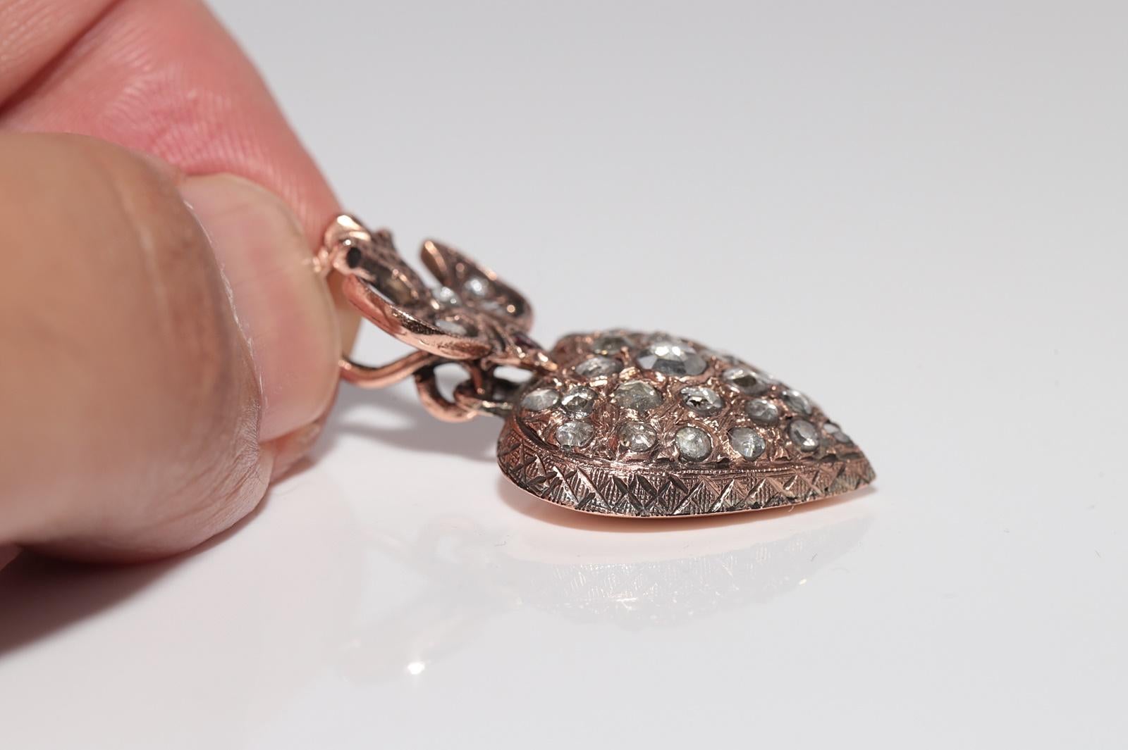 Women's Vintage Circa 1950s 8k Gold Natural Rose Cut Diamond Heart Bird Pendant For Sale