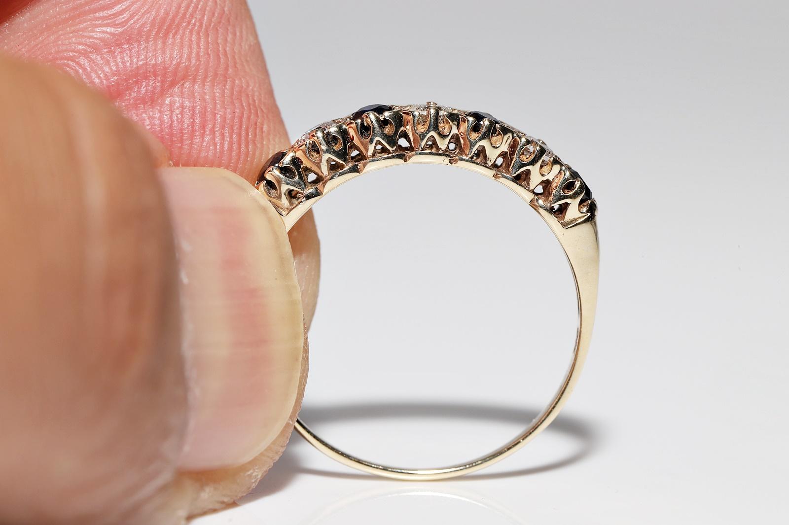 Anello a fascia decorato con diamanti naturali e zaffiri in oro 9k, CIRCA 1950 in vendita 3