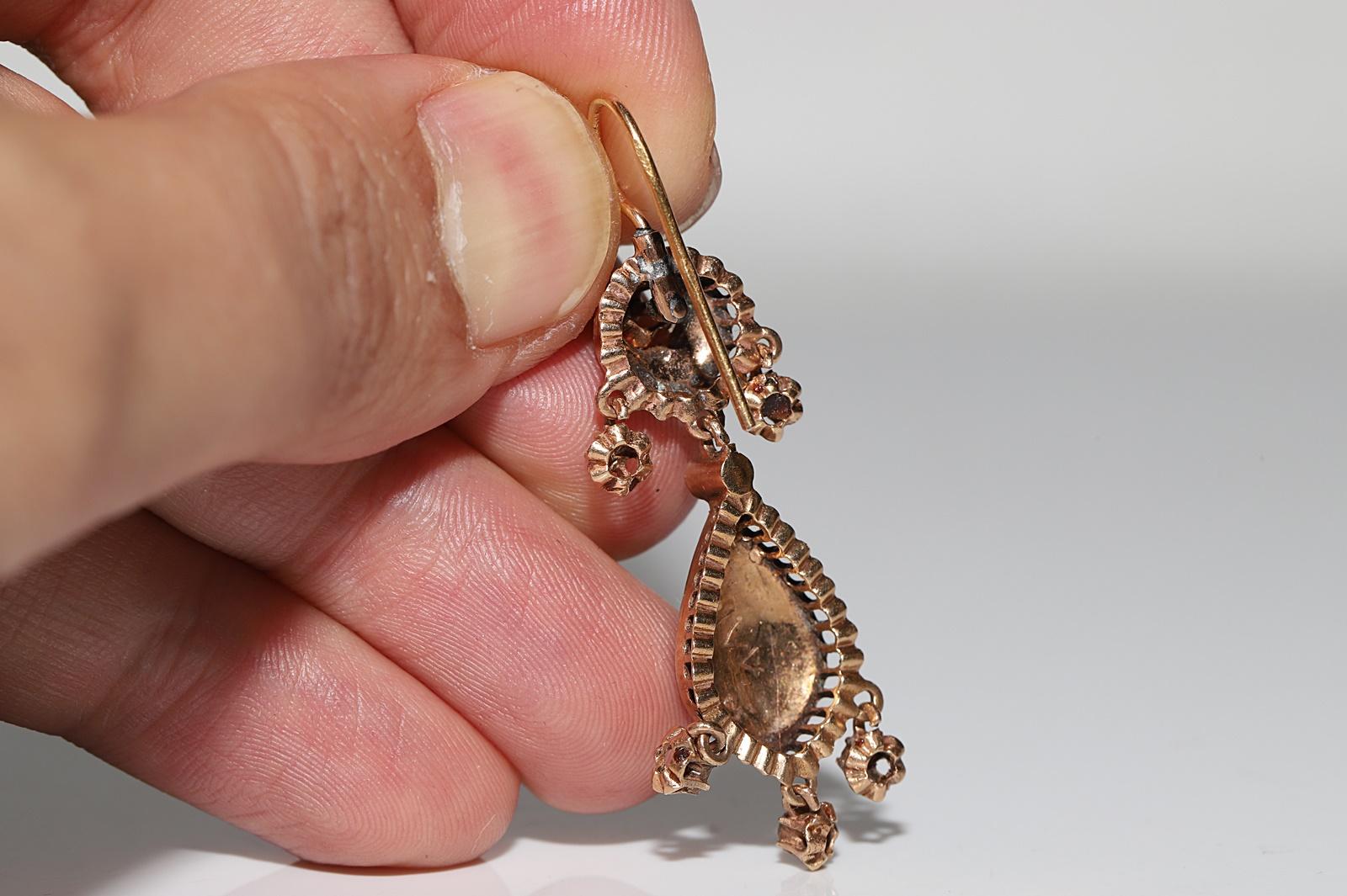 Vintage Circa 1950er Jahre 9k Gold natürlicher Rosenschliff Diamant-Emaille-Tropfen-Ohrring im Angebot 5