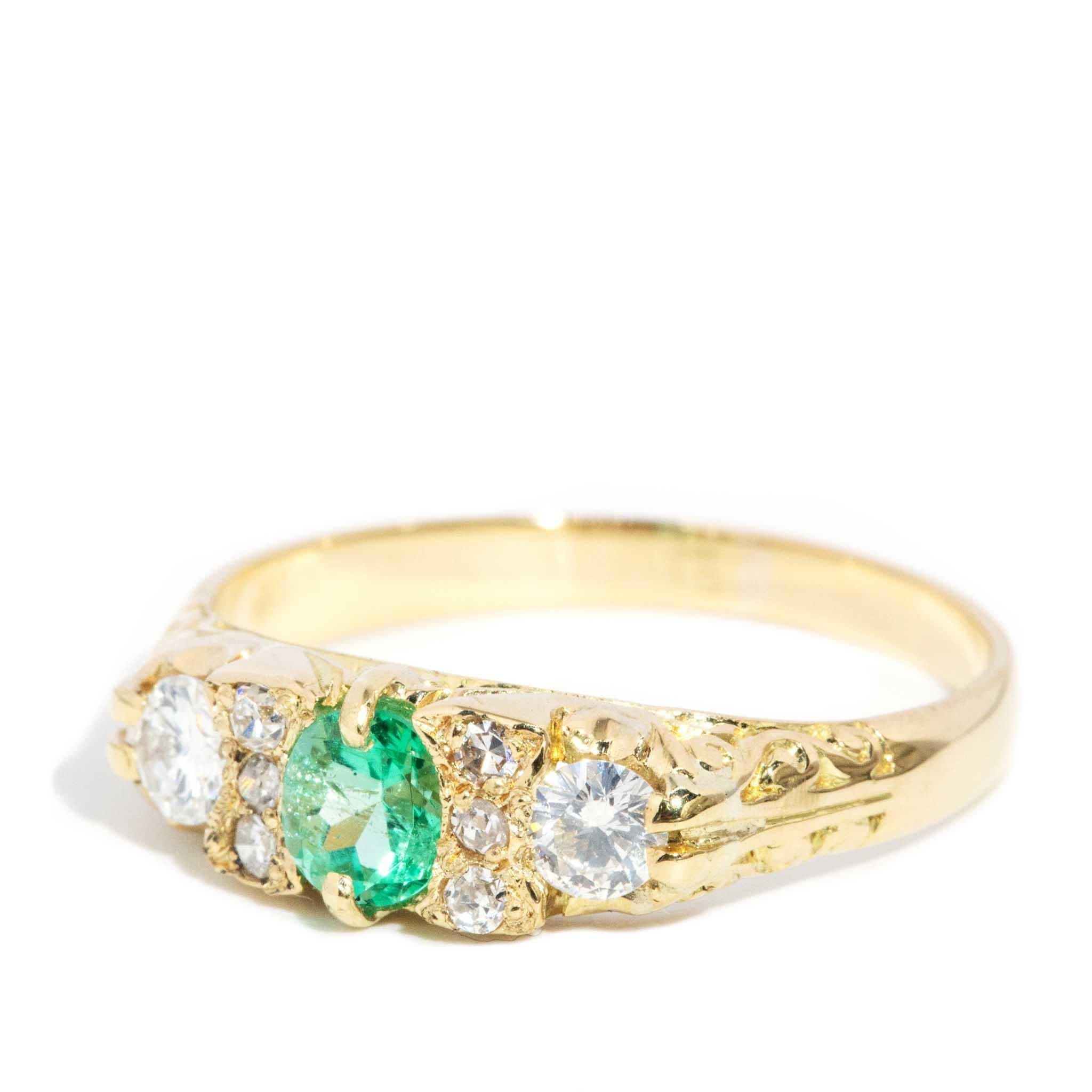 Vintage Circa 1950s Bright Green Emerald & Diamond Ring 18 Carat Yellow Gold In Good Condition In Hamilton, AU