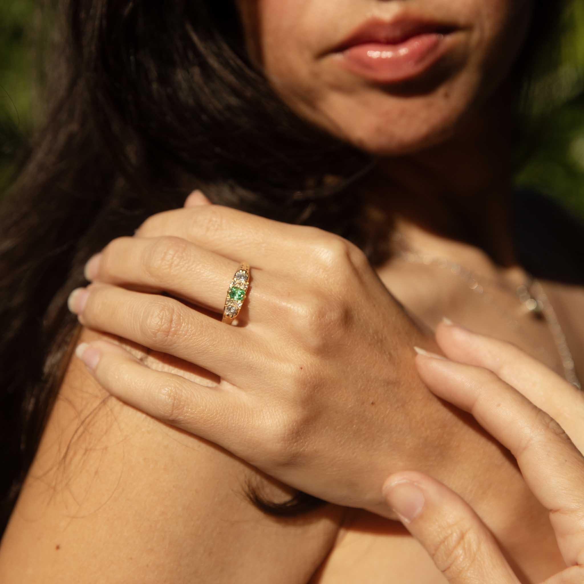 Women's Vintage Circa 1950s Bright Green Emerald & Diamond Ring 18 Carat Yellow Gold