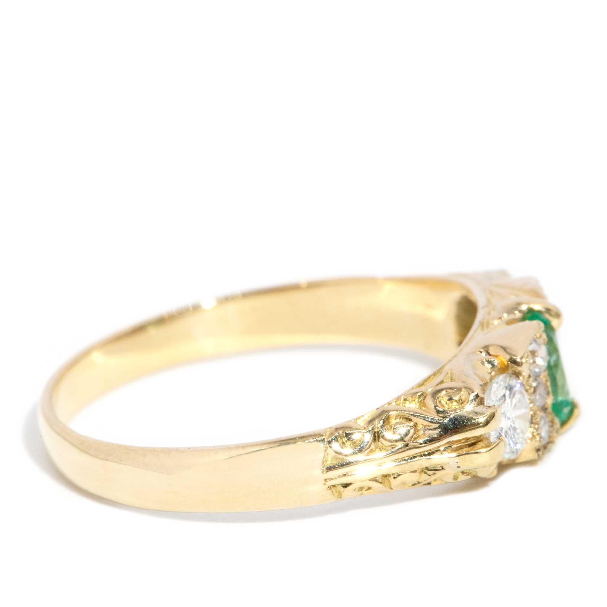 Vintage Circa 1950s Bright Green Emerald & Diamond Ring 18 Carat Yellow Gold 1